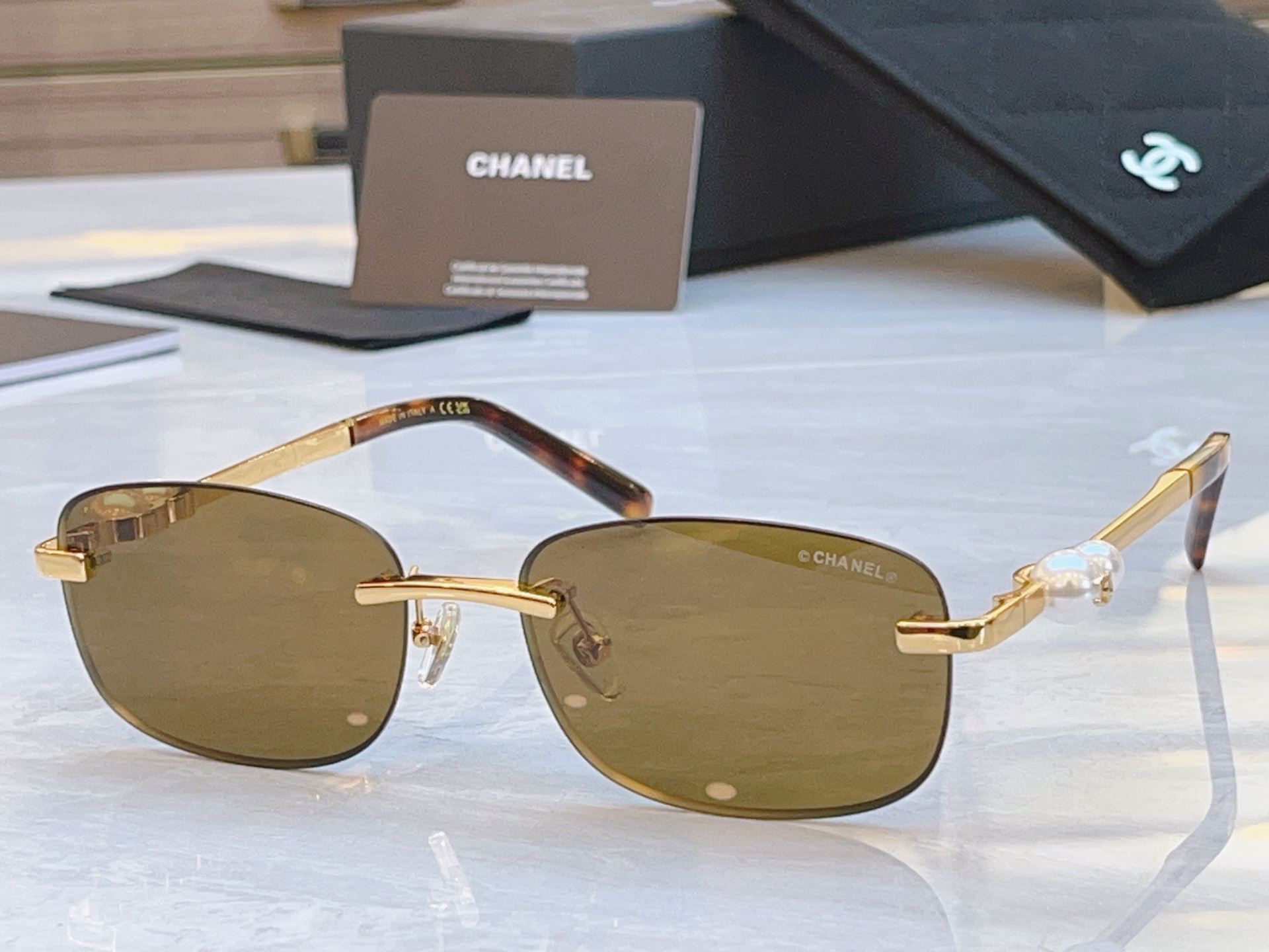 ，【CHANE*】香奈*儿新款太阳镜，MODEL：A1683L， SIZE：59口17-145