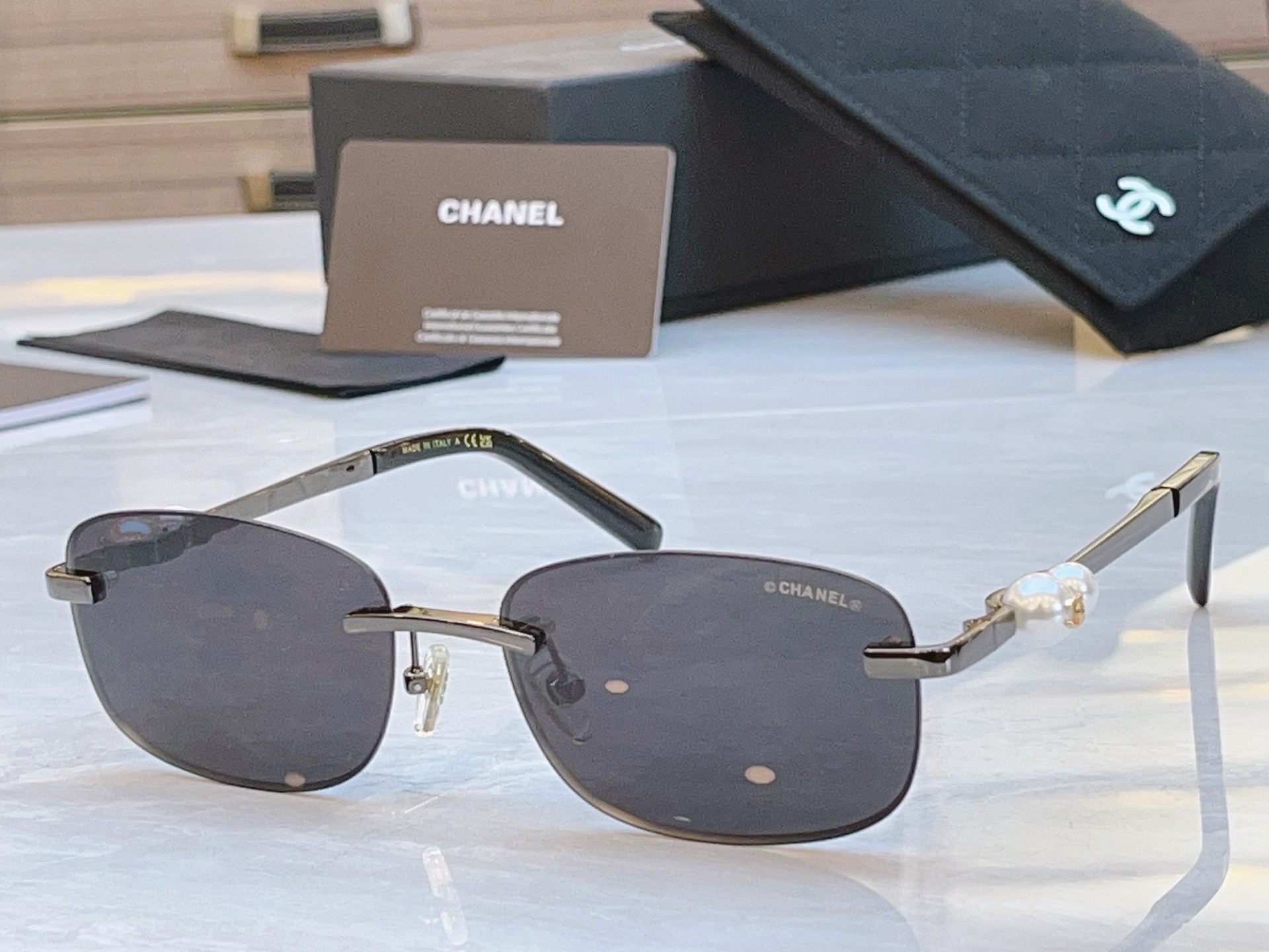 ，【CHANE*】香奈*儿新款太阳镜，MODEL：A1683L， SIZE：59口17-145