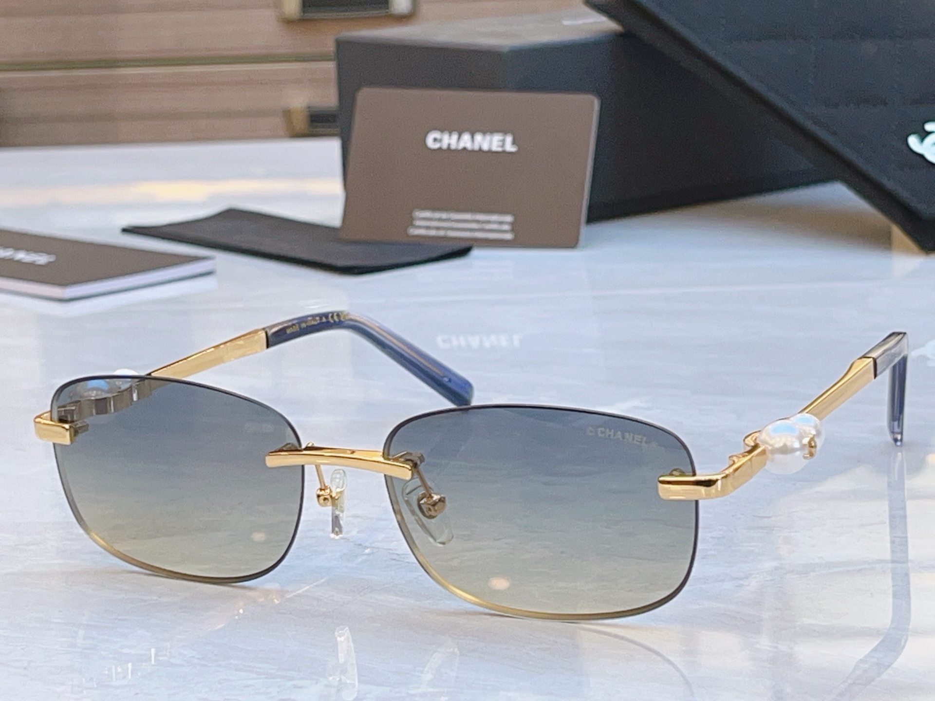 ，【CHANE*】香奈*儿新款太阳镜，MODEL：A1683L， SIZE：59口17-145