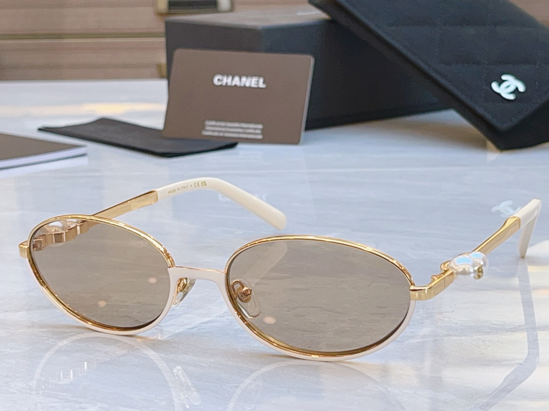 ，【CHANE*】香奈*儿新款太阳镜，MODEL：A1684L， SIZE：58口18-145