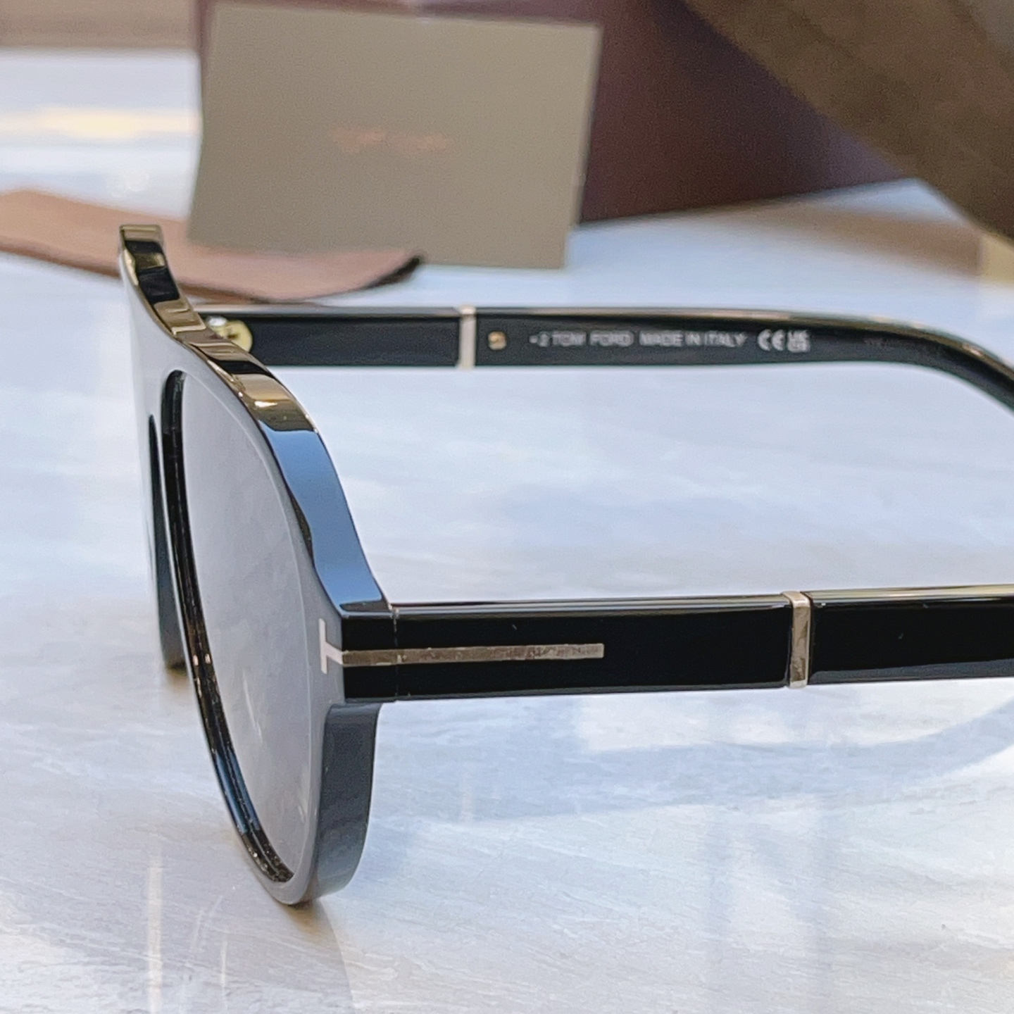 ，【TOM FOR*】汤姆*福特新款太阳镜🕶️，MODEL：TF1080，SIZE：59口13-145