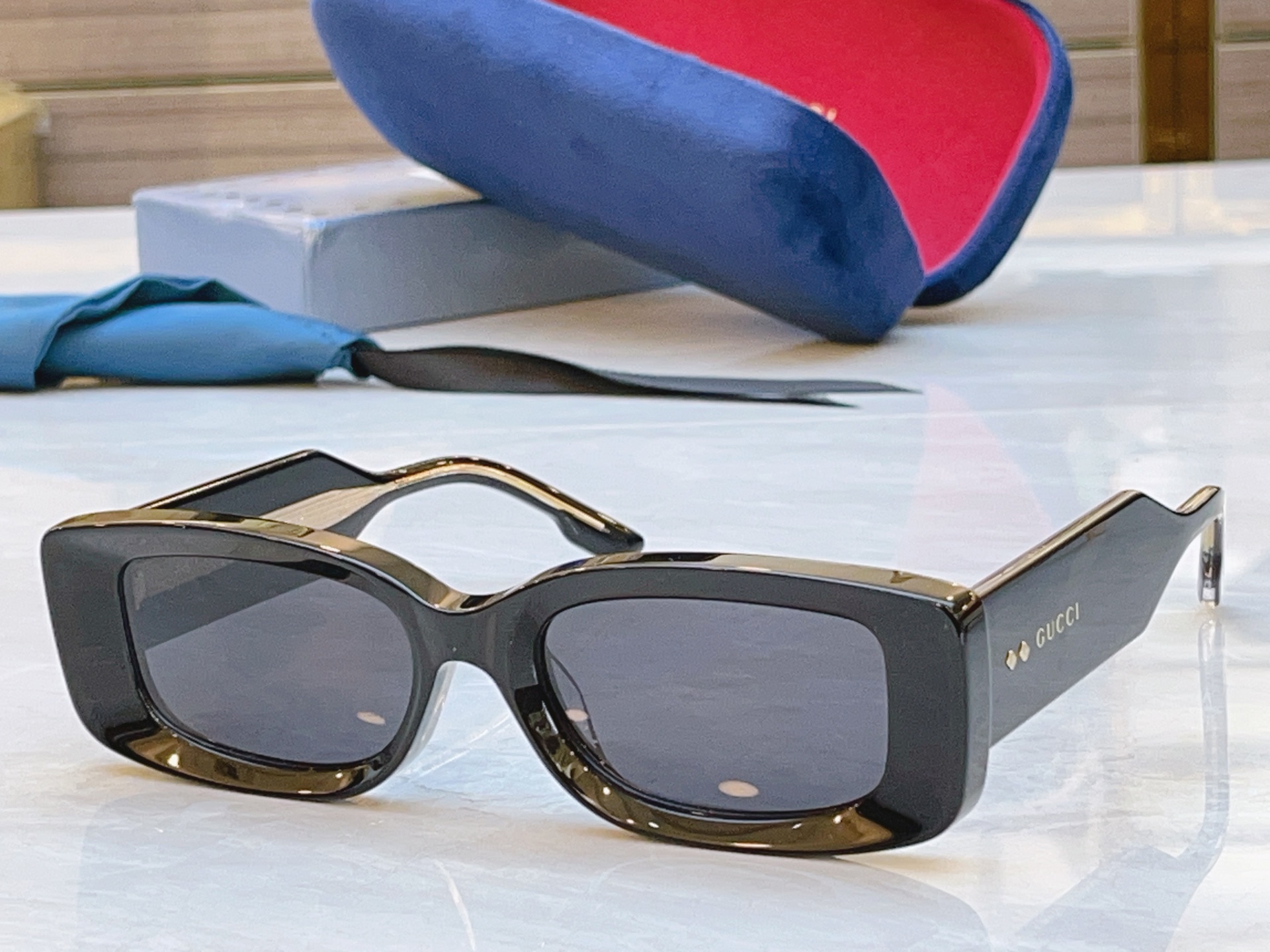 ，【GUCC*】古*驰新款太阳镜，MODEL：GG1528S，SIZE：53口18-145