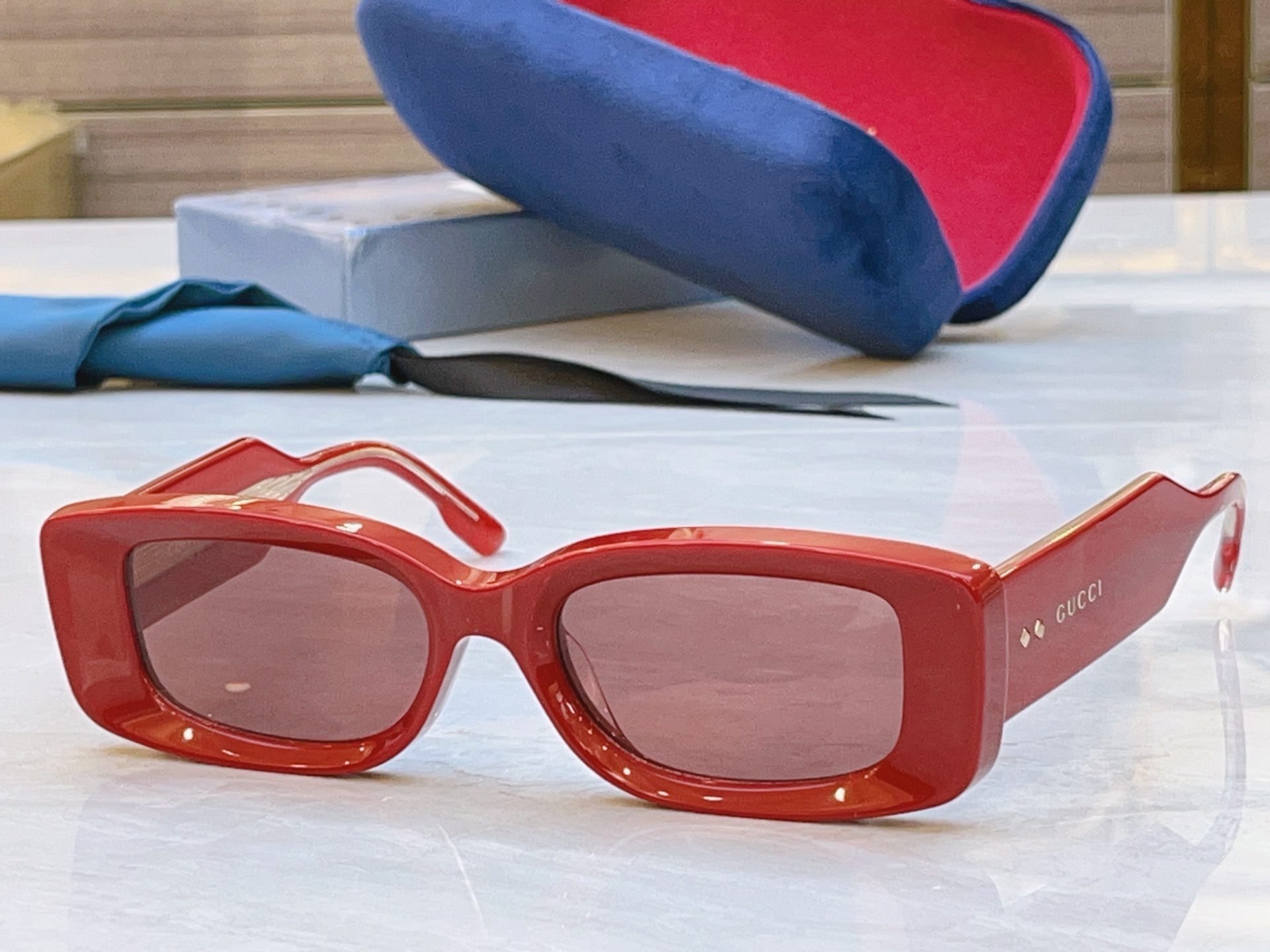 ，【GUCC*】古*驰新款太阳镜，MODEL：GG1528S，SIZE：53口18-145