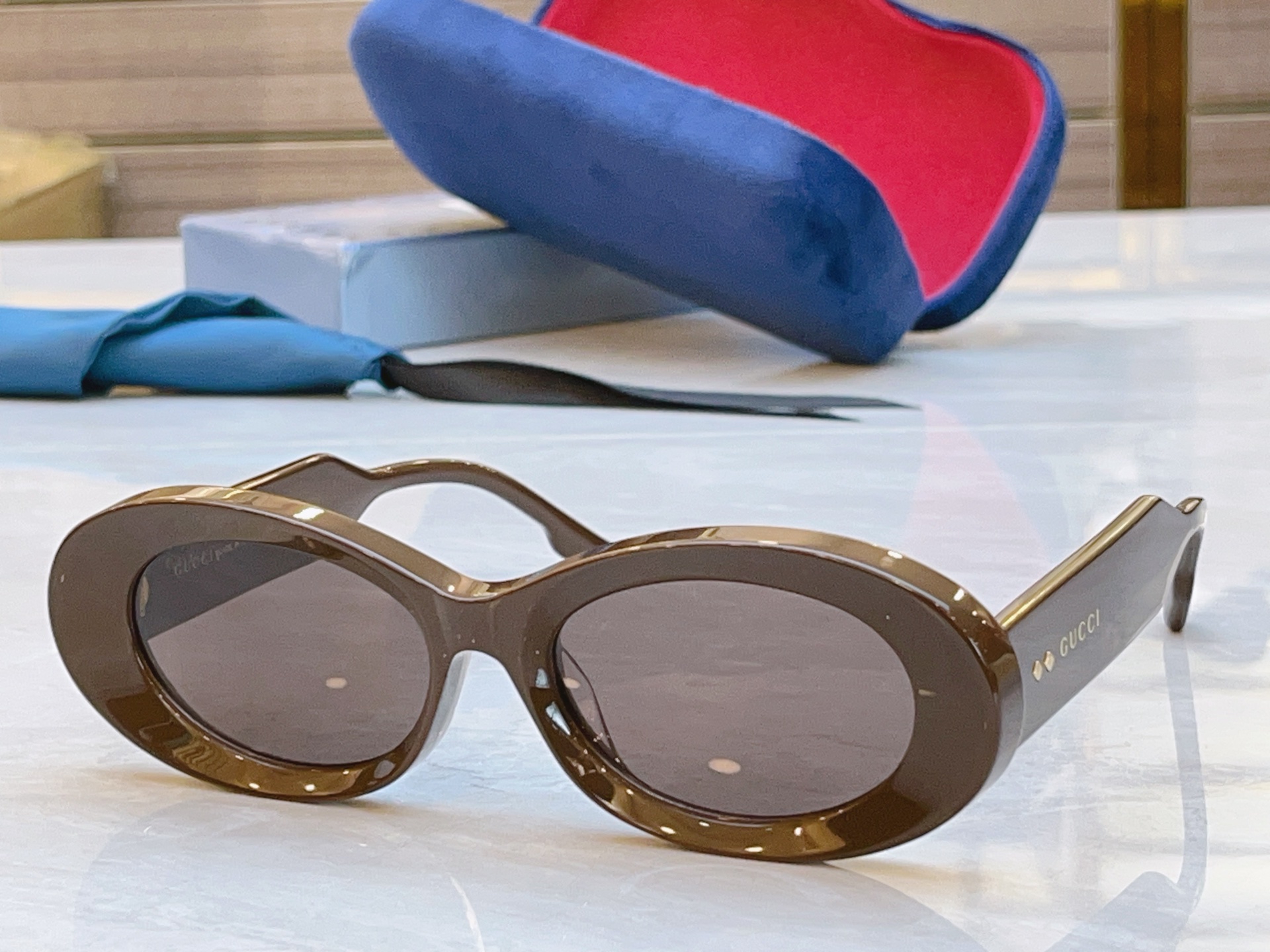 ，【GUCC*】古*驰新款太阳镜，MODEL：GG1527S，SIZE：54口17-145