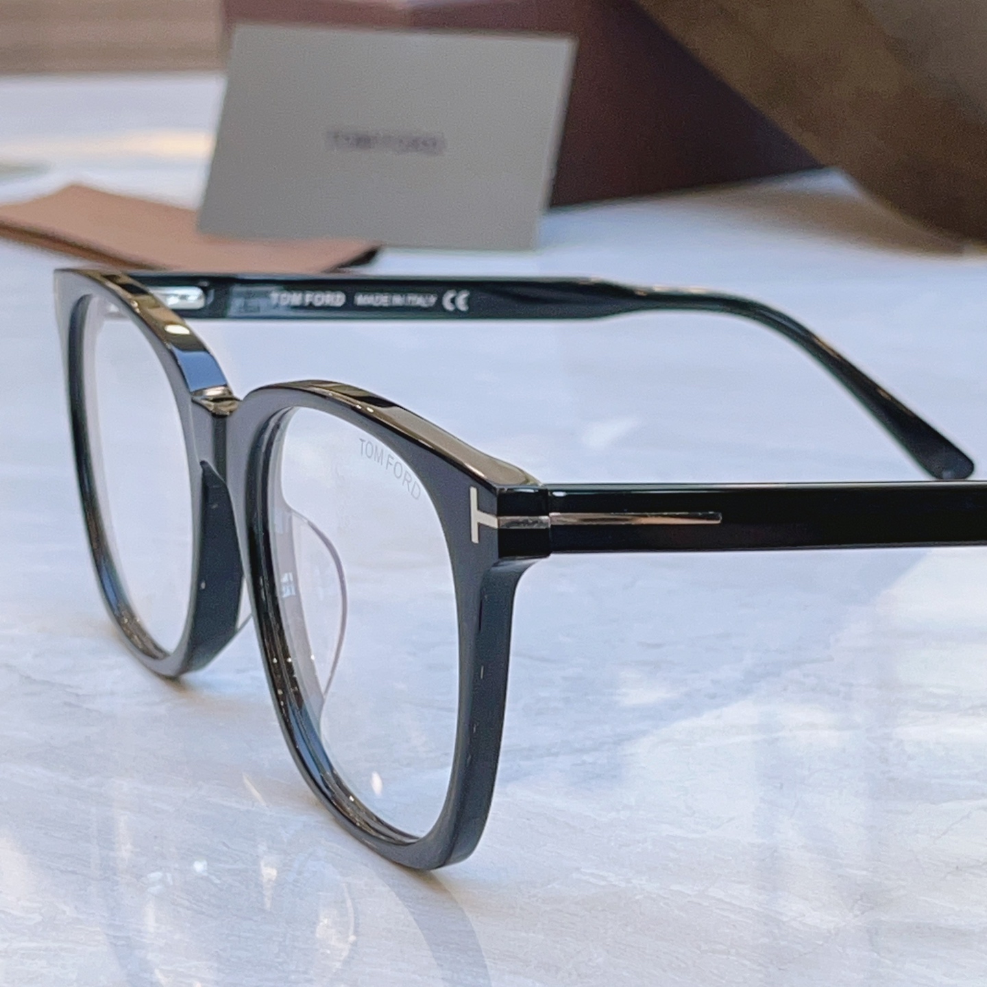 ，【TOM FOR*】汤姆*福特新款眼镜架，MODEL：TF6052-D-B，SIZE：55口19-15