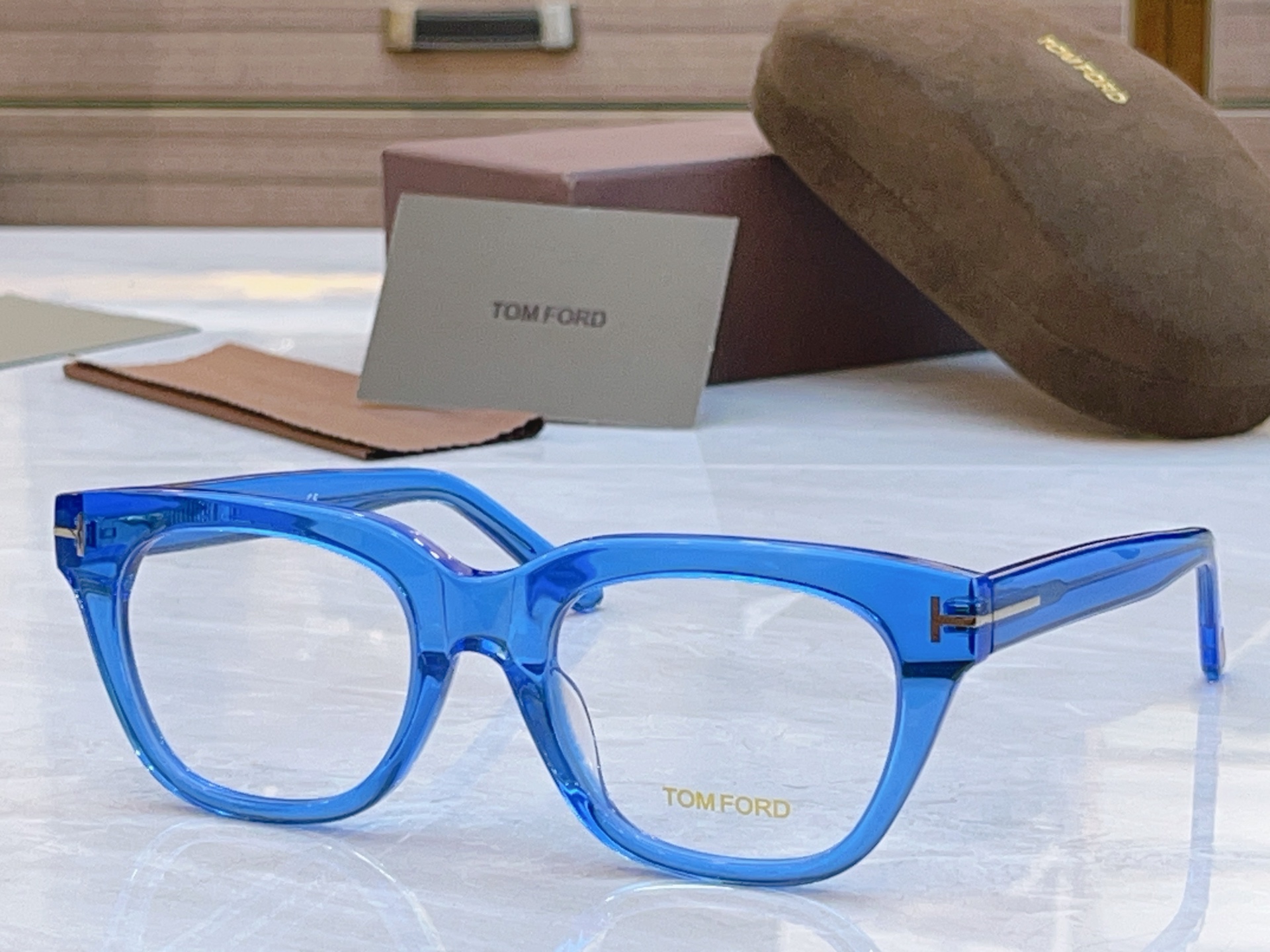 ，【TOM FOR*】汤姆*福特新款眼镜架，MODEL：TF237，SIZE：52口20-145