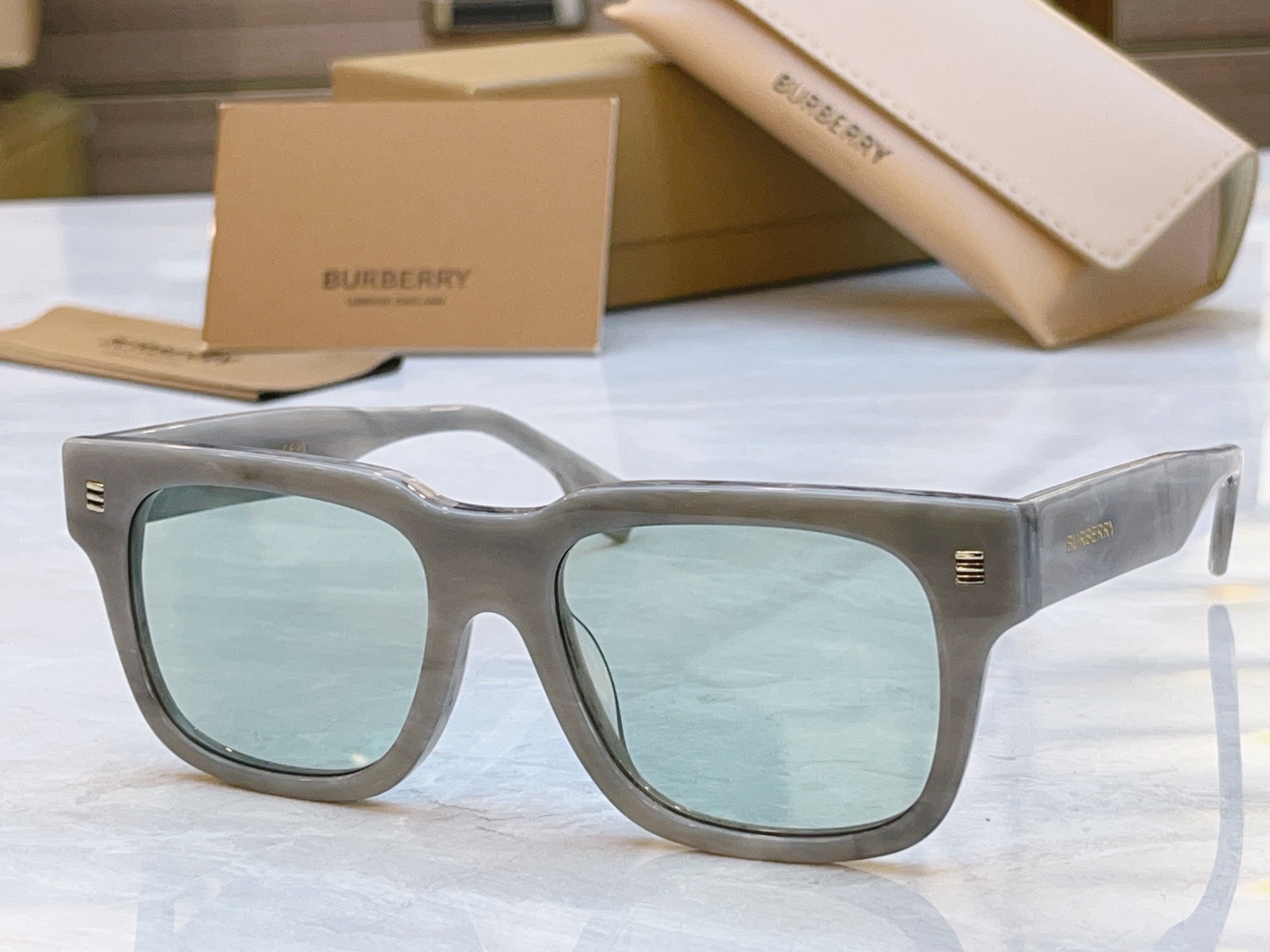 ，【BURBERR*】巴宝*莉新款太阳镜，MODEL：BE4394，SIZE：53口19-145