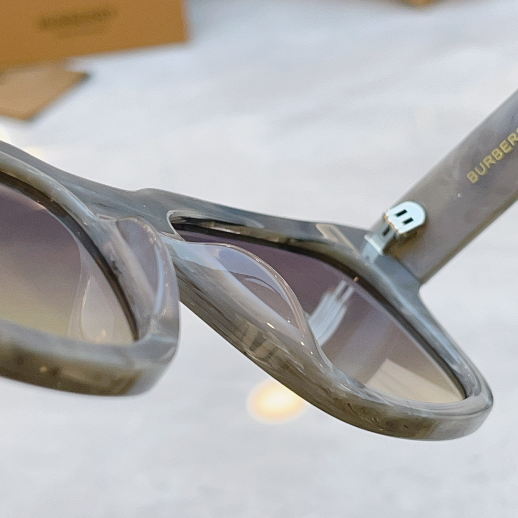 ，【BURBERR*】巴宝*莉新款太阳镜，MODEL：BE4394，SIZE：53口19-145