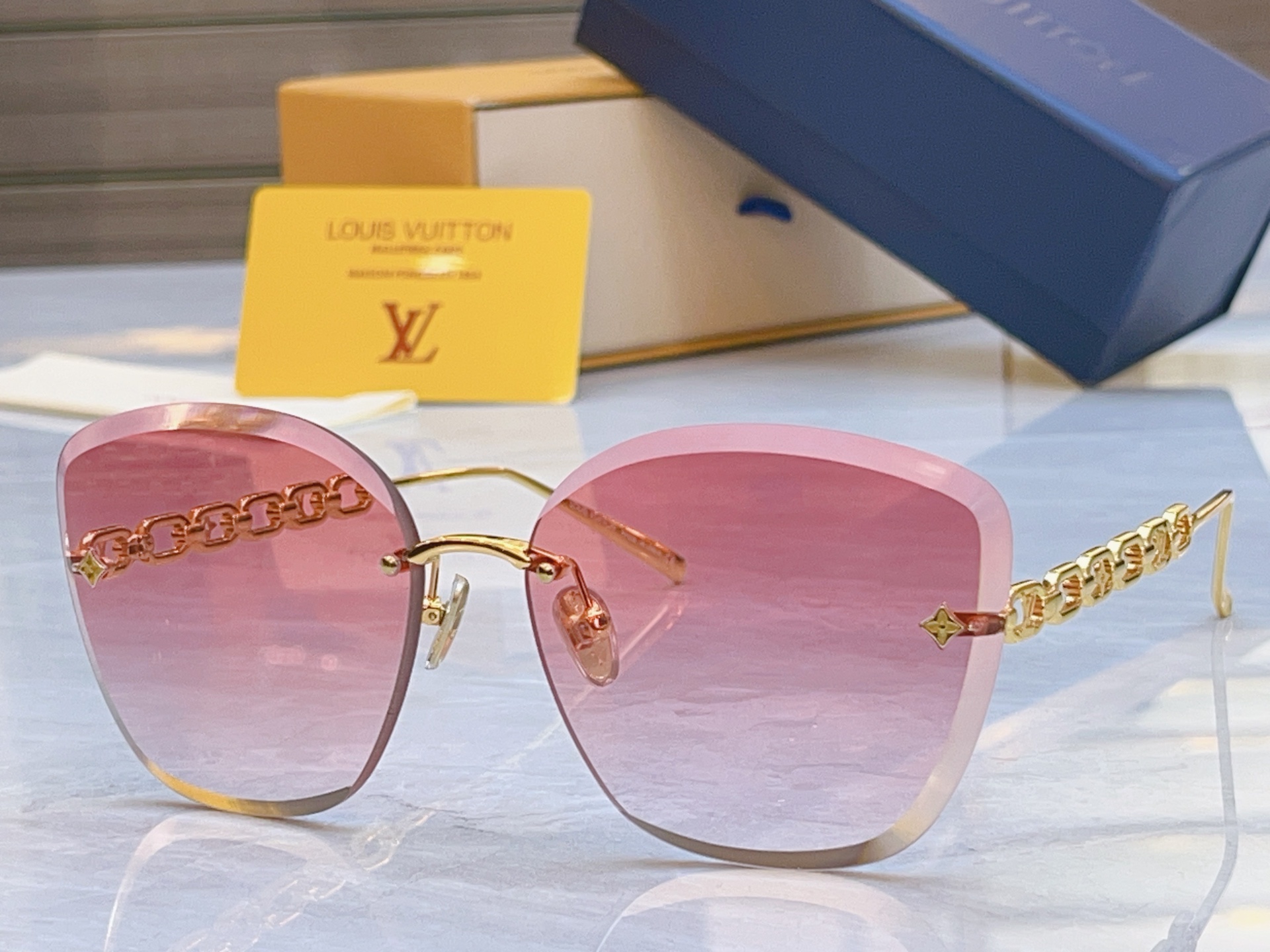 NO:554160,, [LOUIS VUITTO*] Louis Vuitton new sunglasses, MODELZ2665U, SIZE61 mouth 15-140 glasses sunglasses, glasses, louis vuitton, louis vuitton19860909,【LOUIS VUITTO*】路易*威登新款太阳镜,MODELZ2665U,SIZE61口15-140眼镜墨镜太阳镜,眼镜,louis vuitton,louis vuitton,glasses