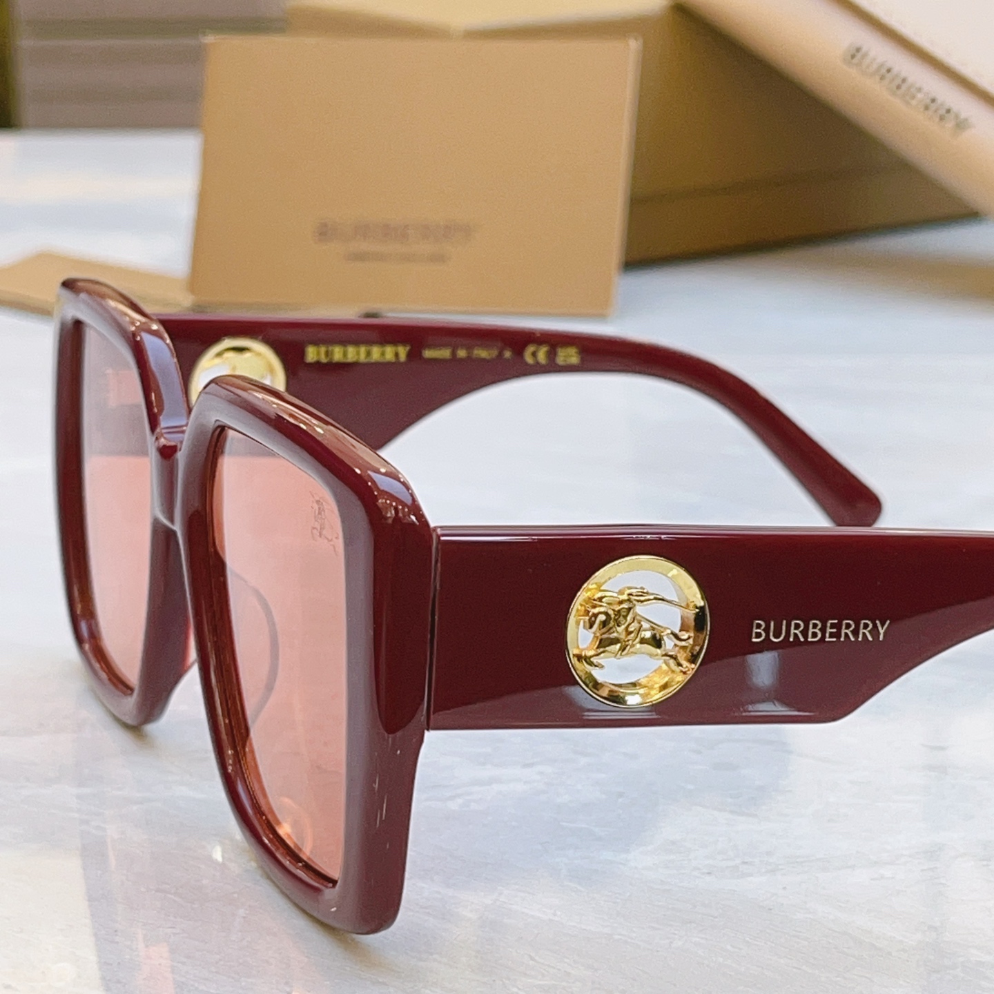 ，【BURBERR*】巴宝*莉新款太阳镜，MODEL：B 5881，SIZE：55口17-145