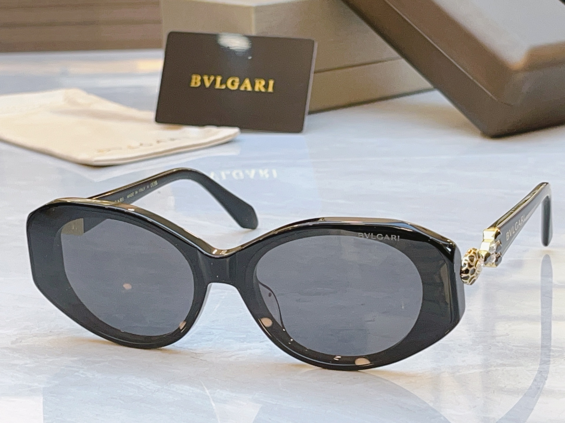 ，【BVLGA*】宝格*丽新款太阳镜，MODEL：BV 1805LU，SIZE：51口20-145