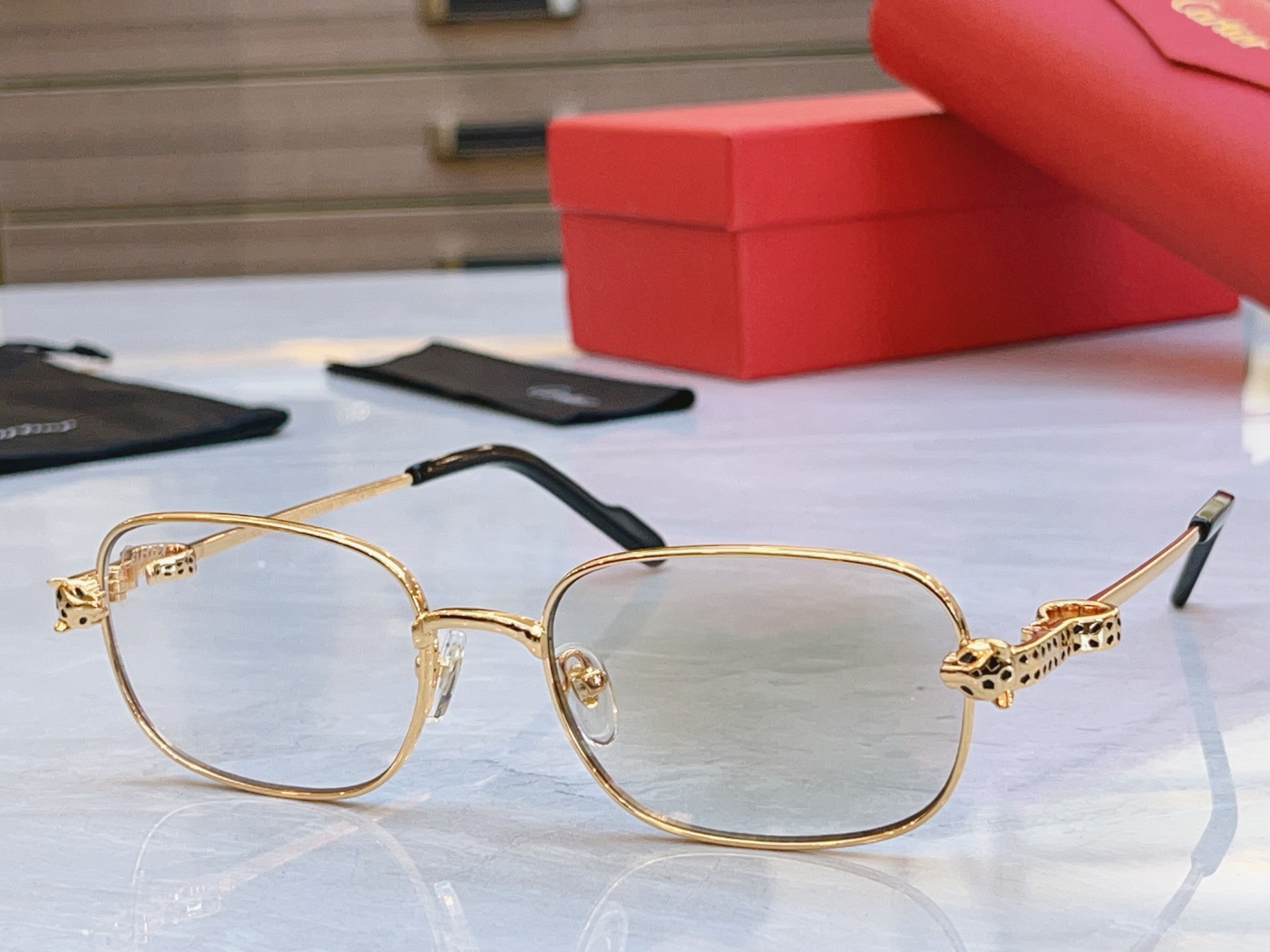 变色，【CARTIE*】卡地*亚新款太阳镜，Mod:CT0753S，Size:55口18-143