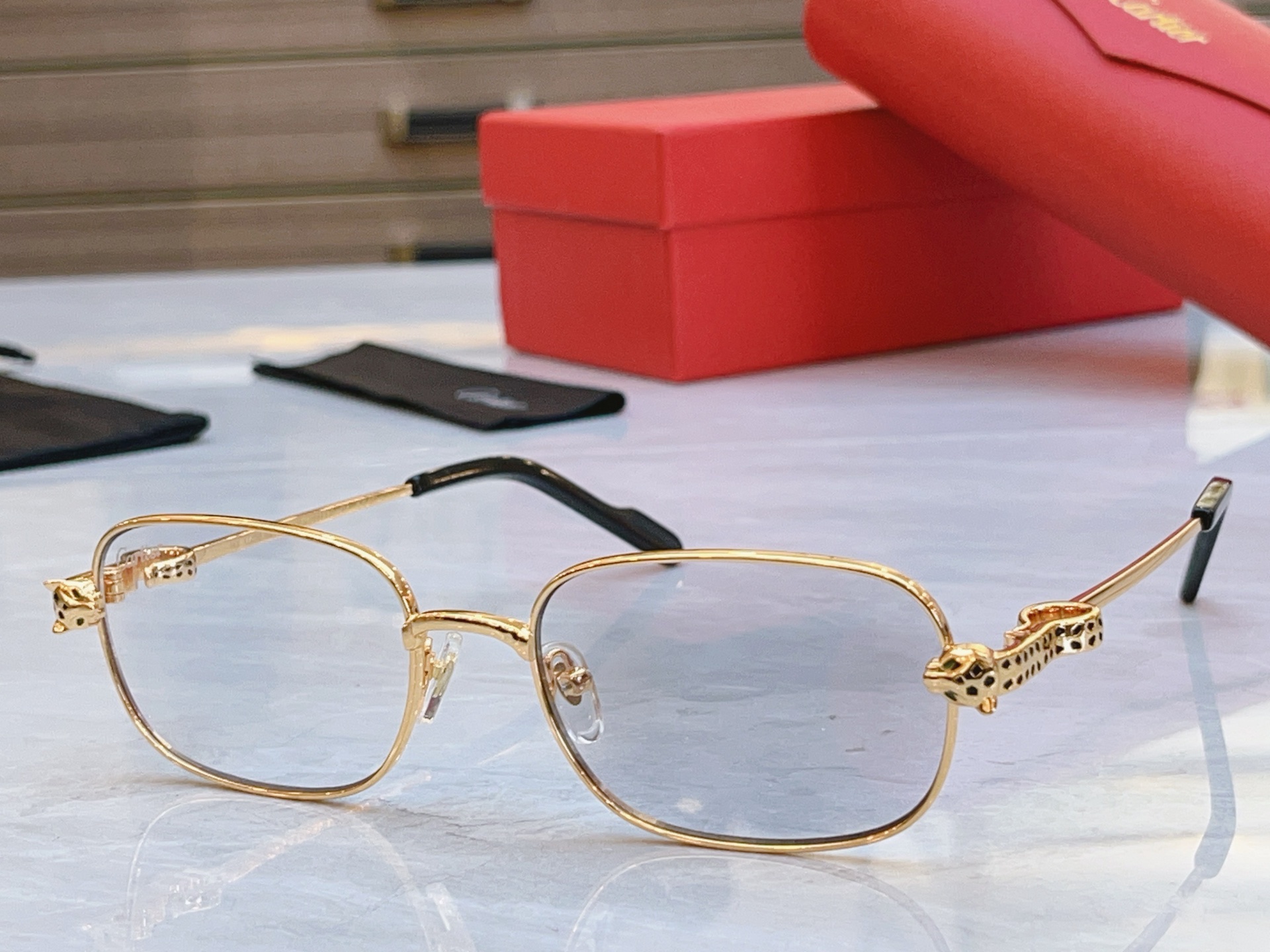 变色，【CARTIE*】卡地*亚新款太阳镜，Mod:CT0753S，Size:55口18-143