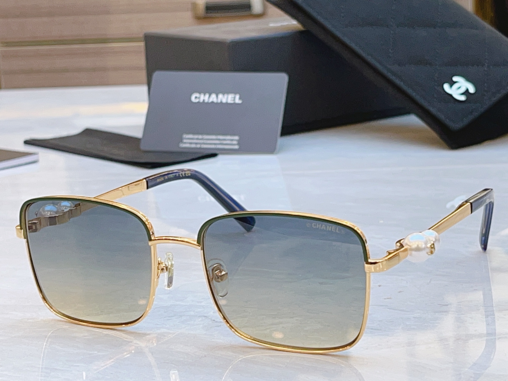 ，【CHANE*】香奈*儿新款太阳镜，MODEL：A1685L，SIZE：57口19-145