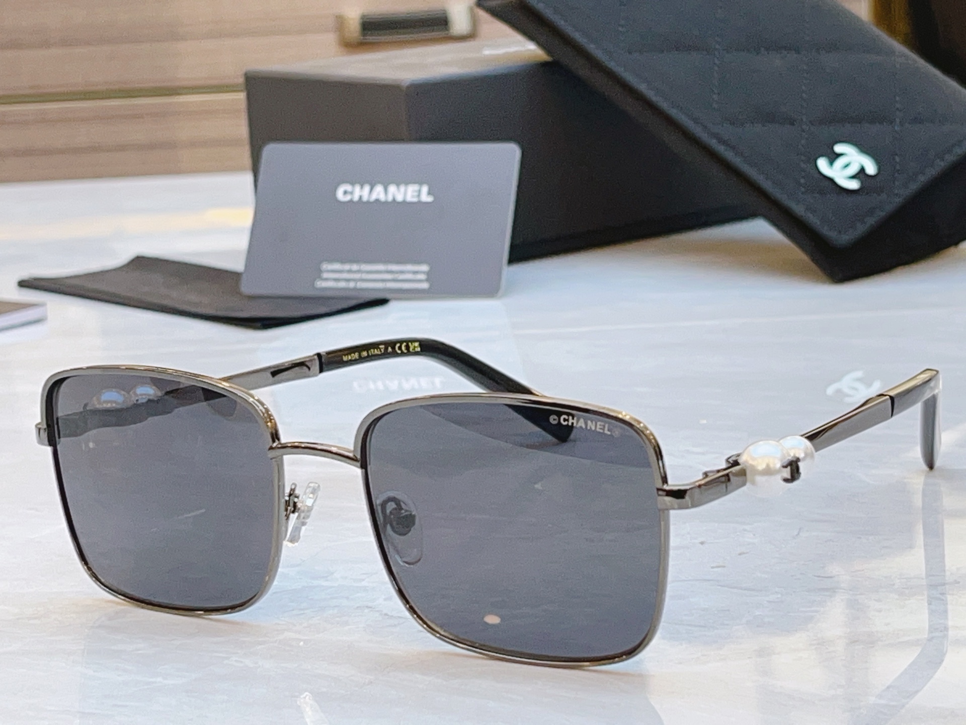 ，【CHANE*】香奈*儿新款太阳镜，MODEL：A1685L，SIZE：57口19-145