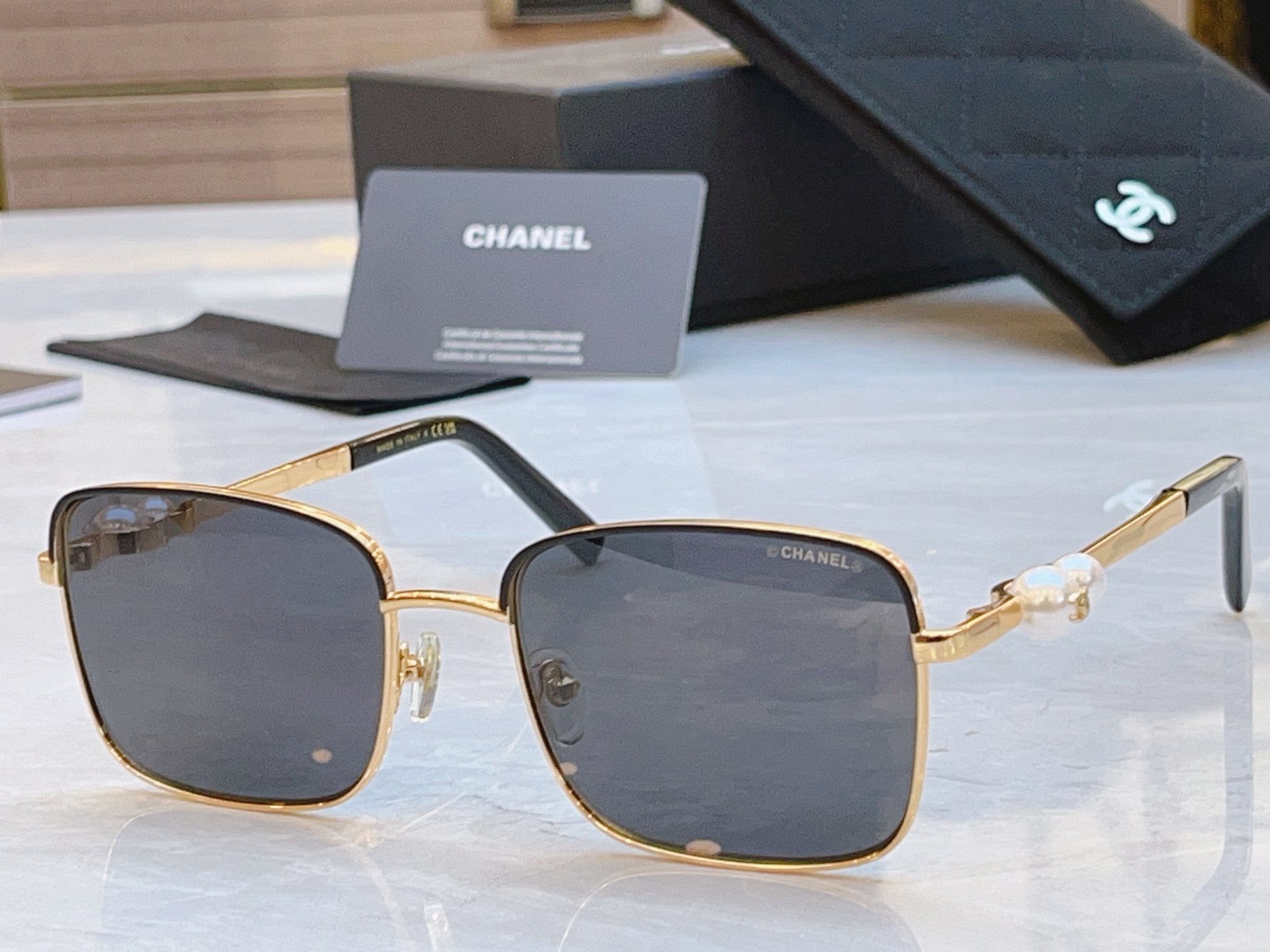 ，【CHANE*】香奈*儿新款太阳镜，MODEL：A1685L，SIZE：57口19-145