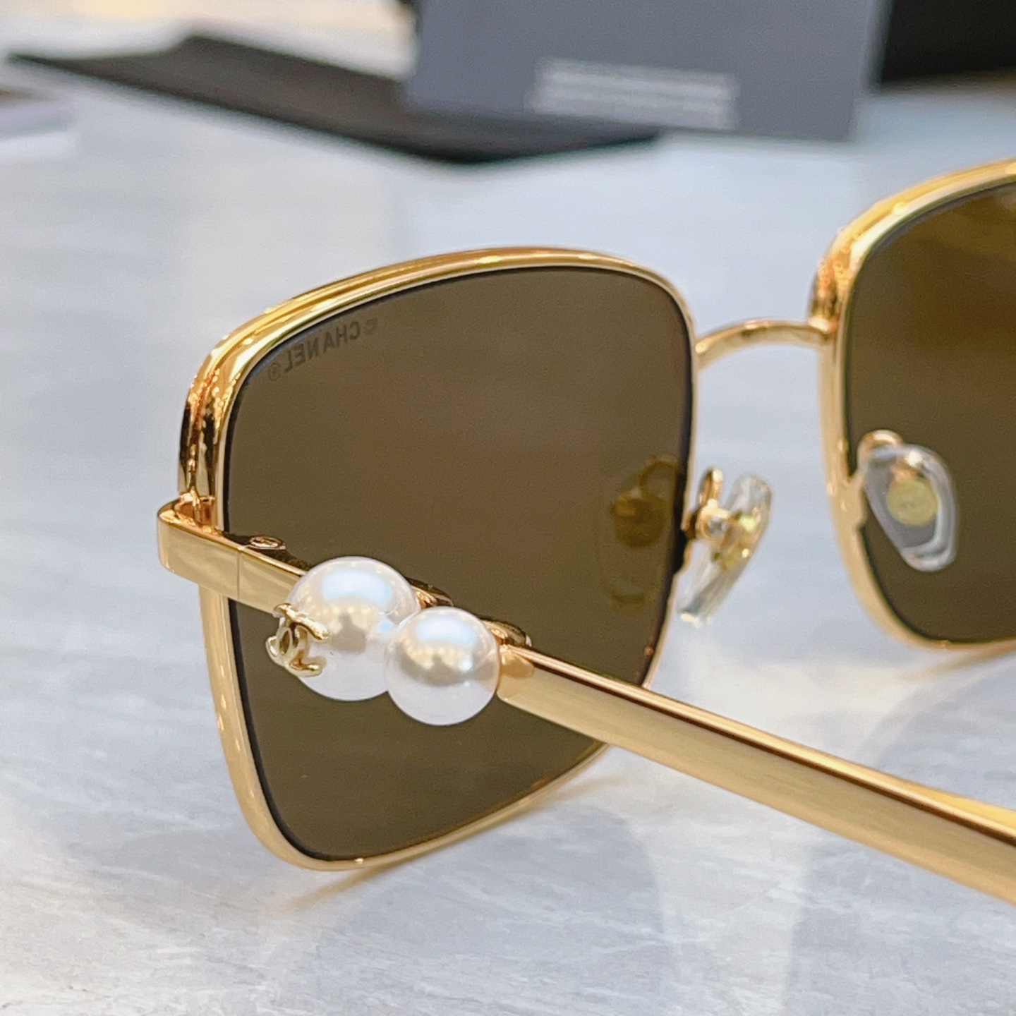 ，【CHANE*】香奈*儿新款太阳镜，MODEL：A1685L，SIZE：57口19-145