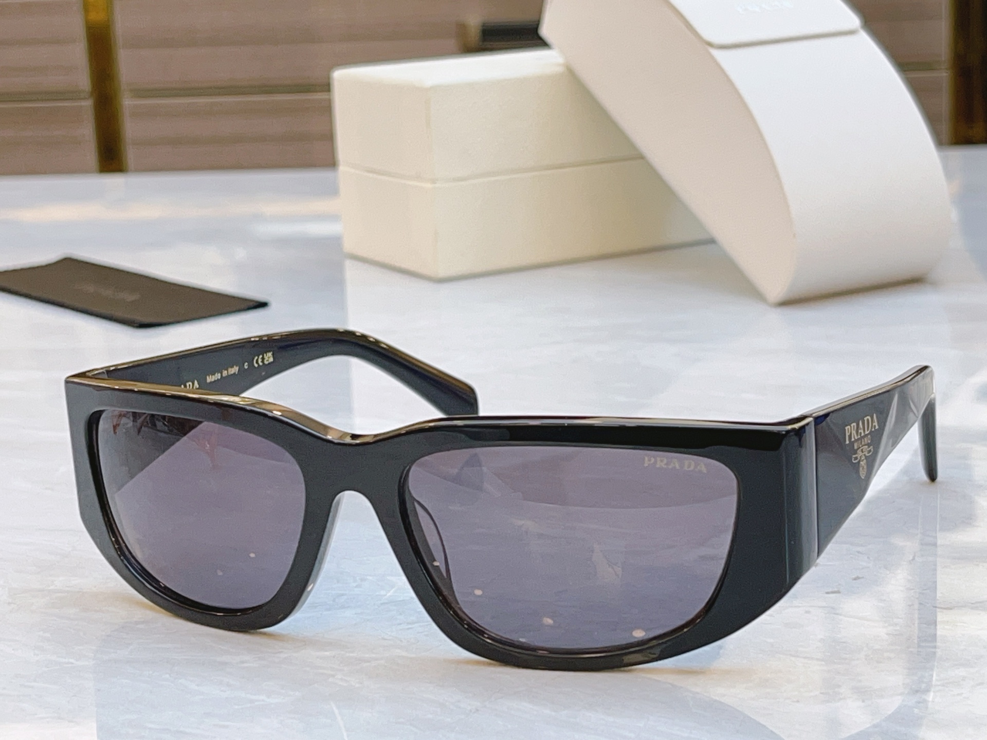 ，【CHANE*】香奈*儿新款太阳镜，MODEL：A1685L，SIZE：57口19-145