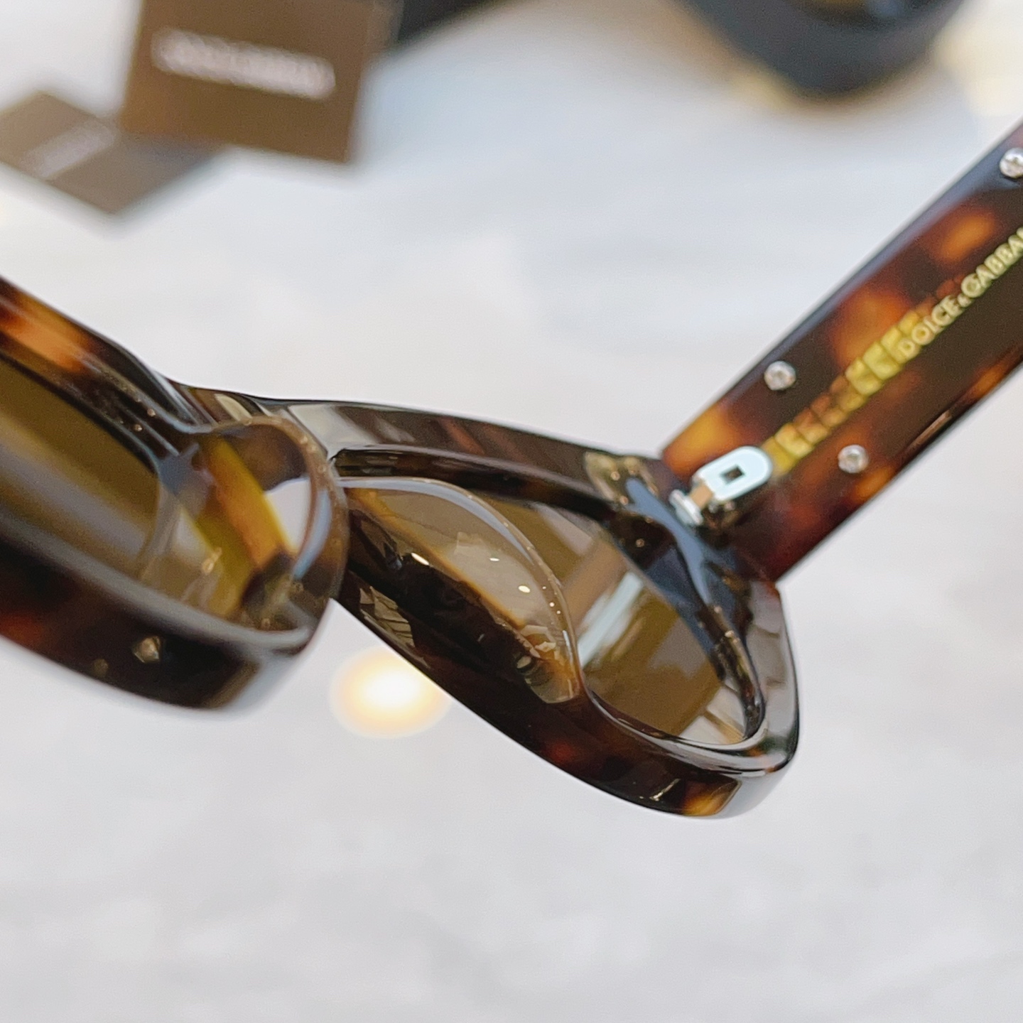 ，【DOLCE & GABBAN*】D*G新款太阳镜，MODEL：DG1663LB，SIZE：54口18