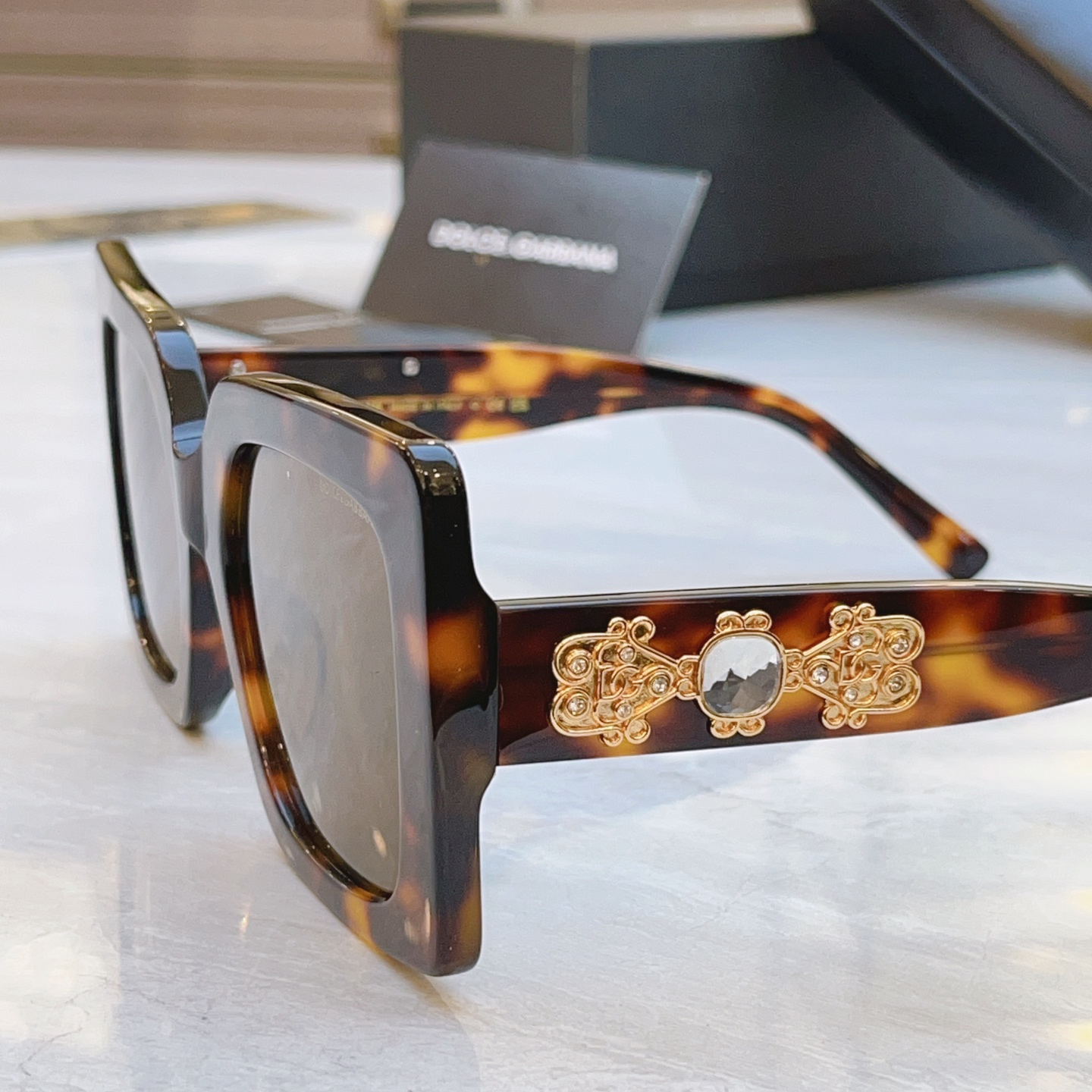 ，【DOLCE & GABBAN*】D*G新款太阳镜，MODEL：DG4525B，SIZE：54口22-