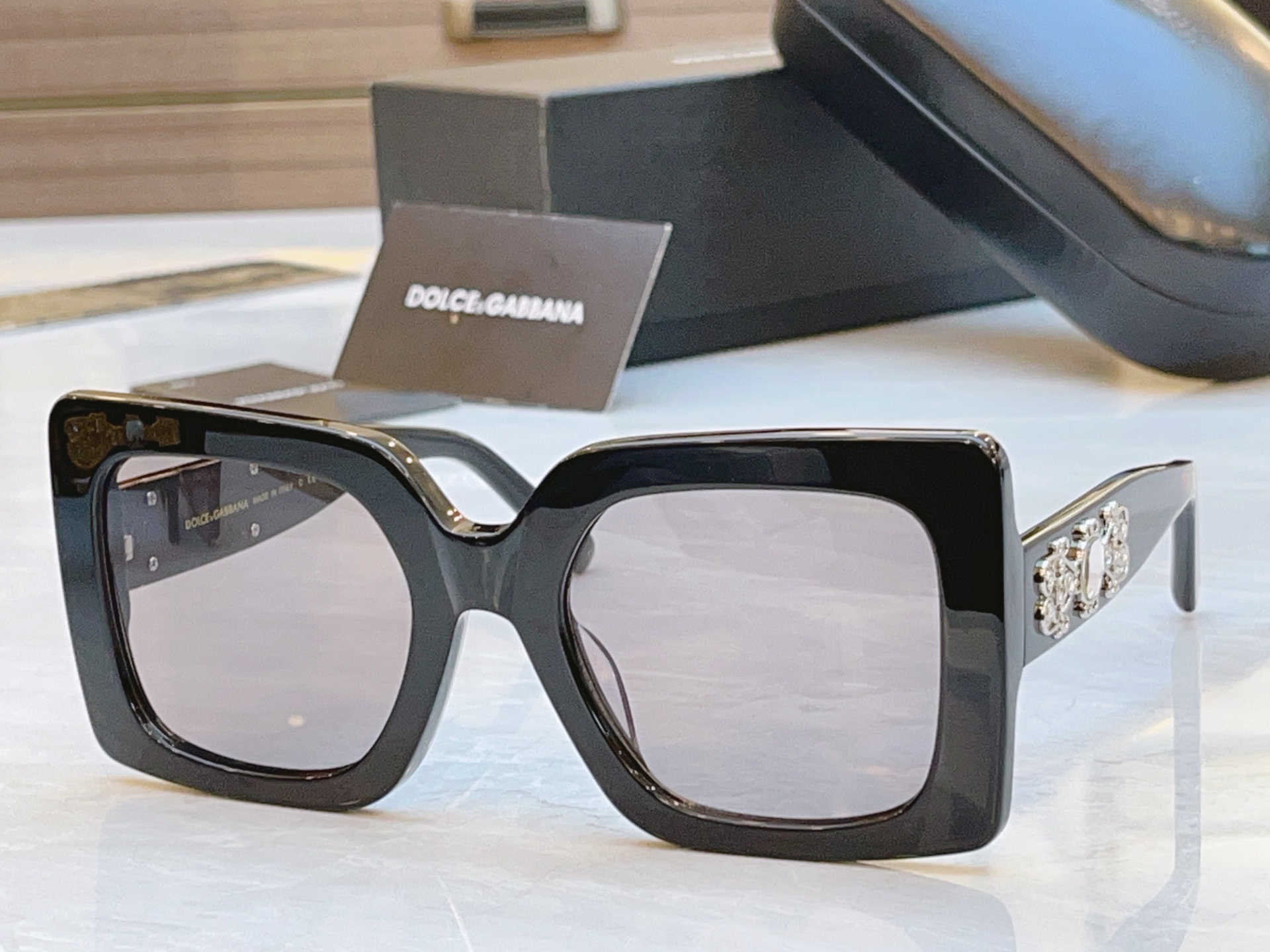 ，【DOLCE & GABBAN*】D*G新款太阳镜，MODEL：DG4525B，SIZE：54口22-