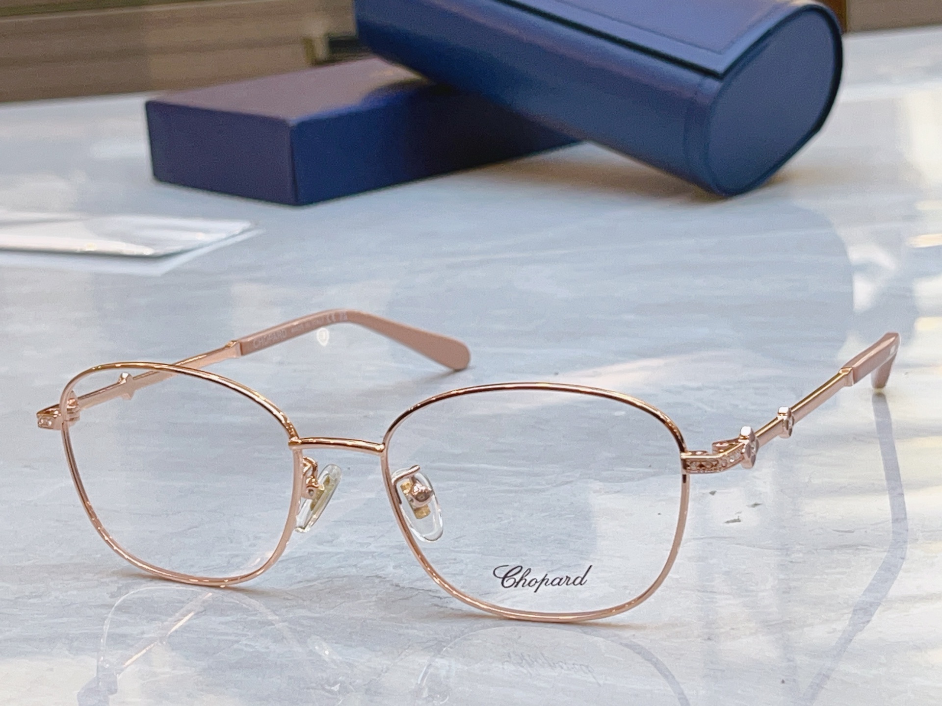 NO:554158,,【Chopar*】Chopard new sunglasses,MODELVCHL15J,SIZE52 mouth 18-140 glasses sunglasses,glasses,chopard19860909,【Chopar*】肖*邦新款太阳镜,MODELVCHL15J,SIZE52口18-140眼镜墨镜太阳镜,眼镜,chopard,glasses