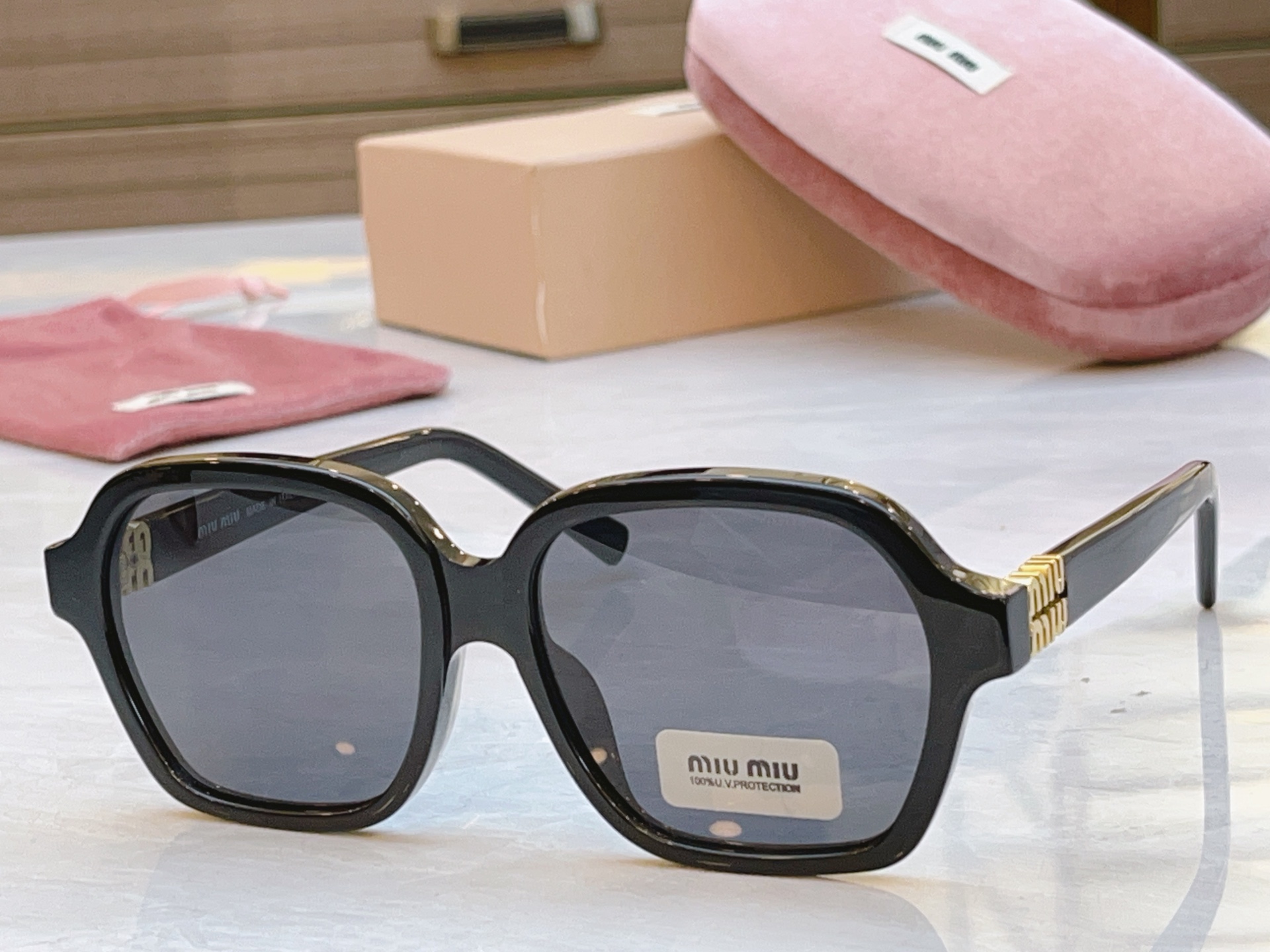 NO:554168,,【MIUMI*】Miu*Miao new sunglasses, Mod: MU 03YV, SIZE: 54 mouth 17-145 glasses sunglasses, glasses, miumiu19860909,【MIUMI*】缪*缪新款太阳镜,Mod: MU 03YV,SIZE:54口17-145眼镜墨镜太阳镜,眼镜,miumiu,glasses