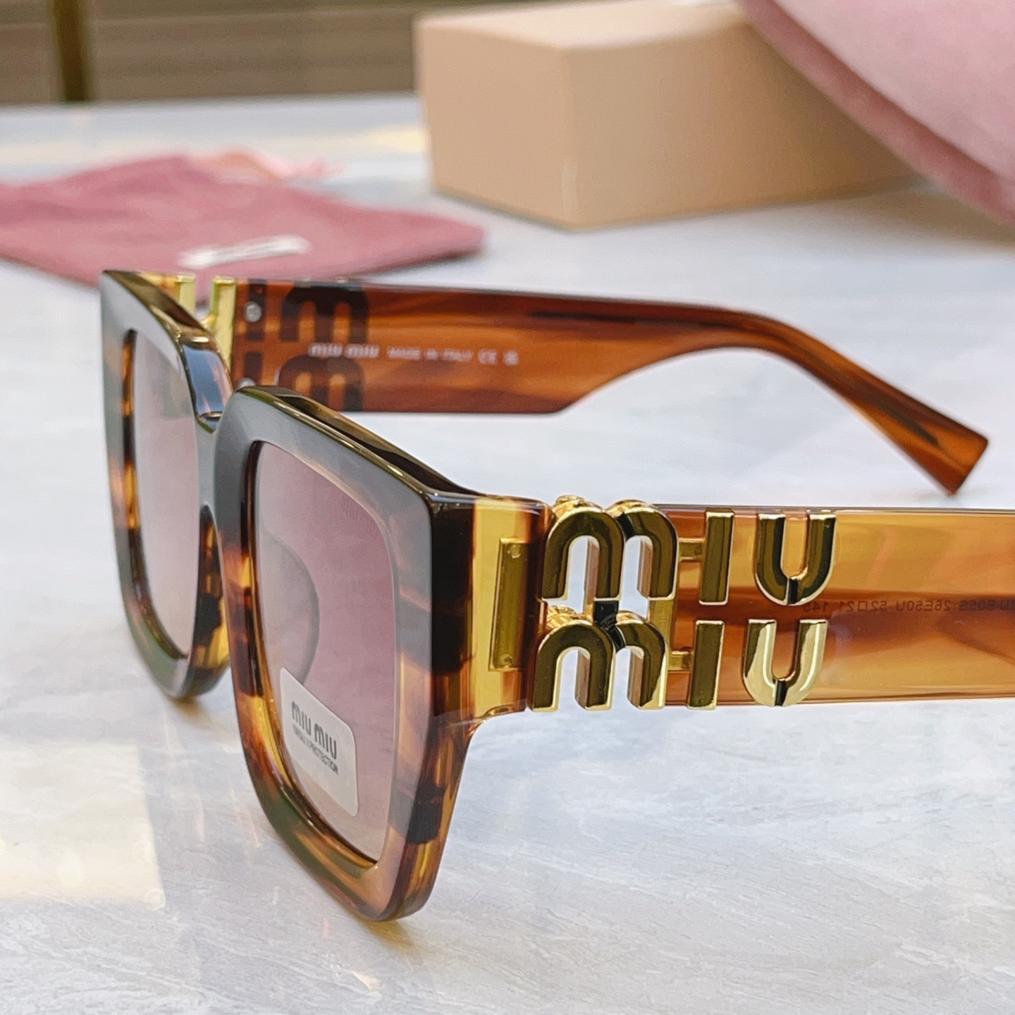 ，【MIUMI*】缪*缪新款眼镜架，Mod: MU B05S，SIZE:52口21-145