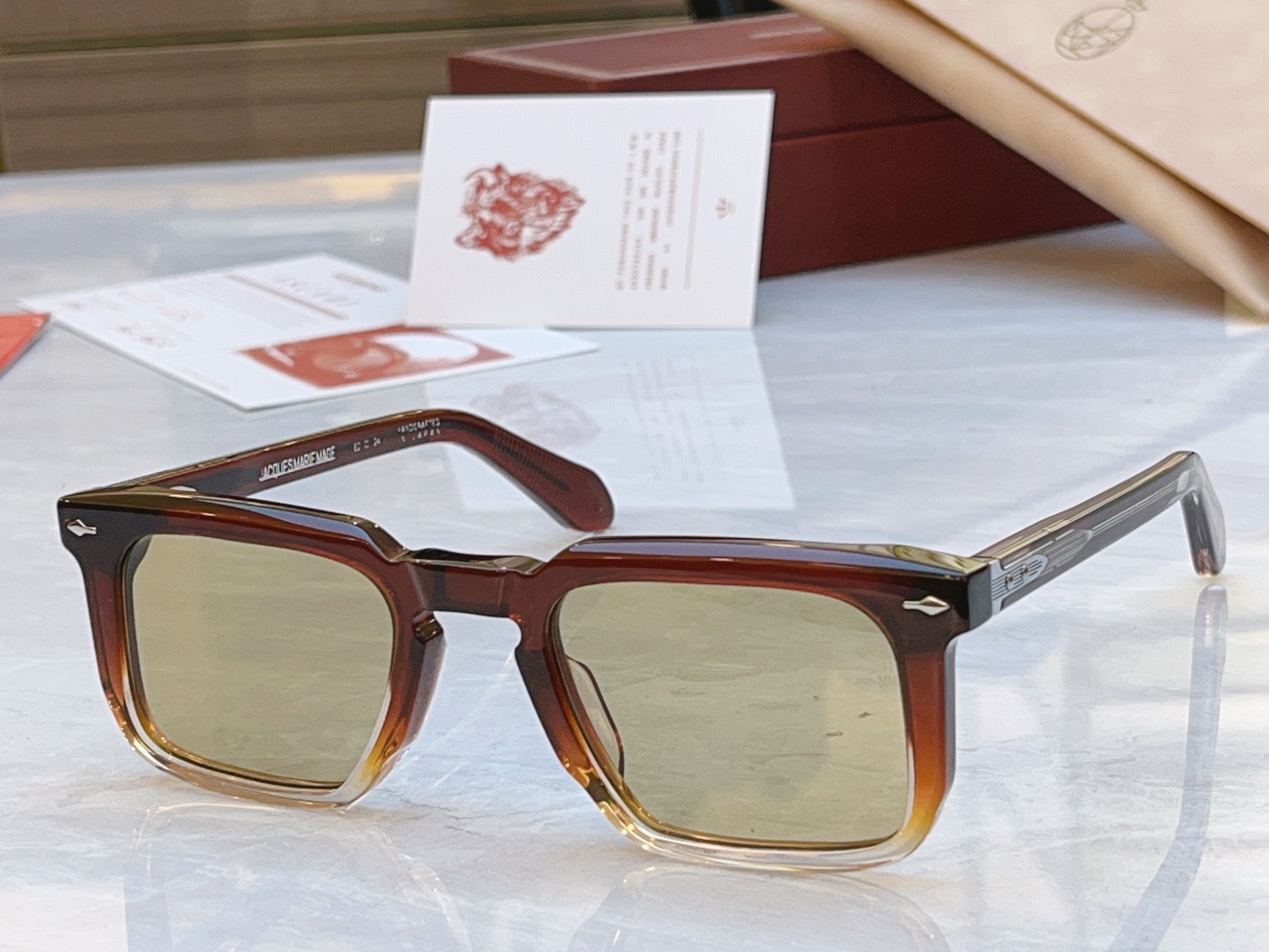 配送盒子，【Jacques Marie Mag*】 JMM新款太阳镜，Model：MOSCOVAI，Si