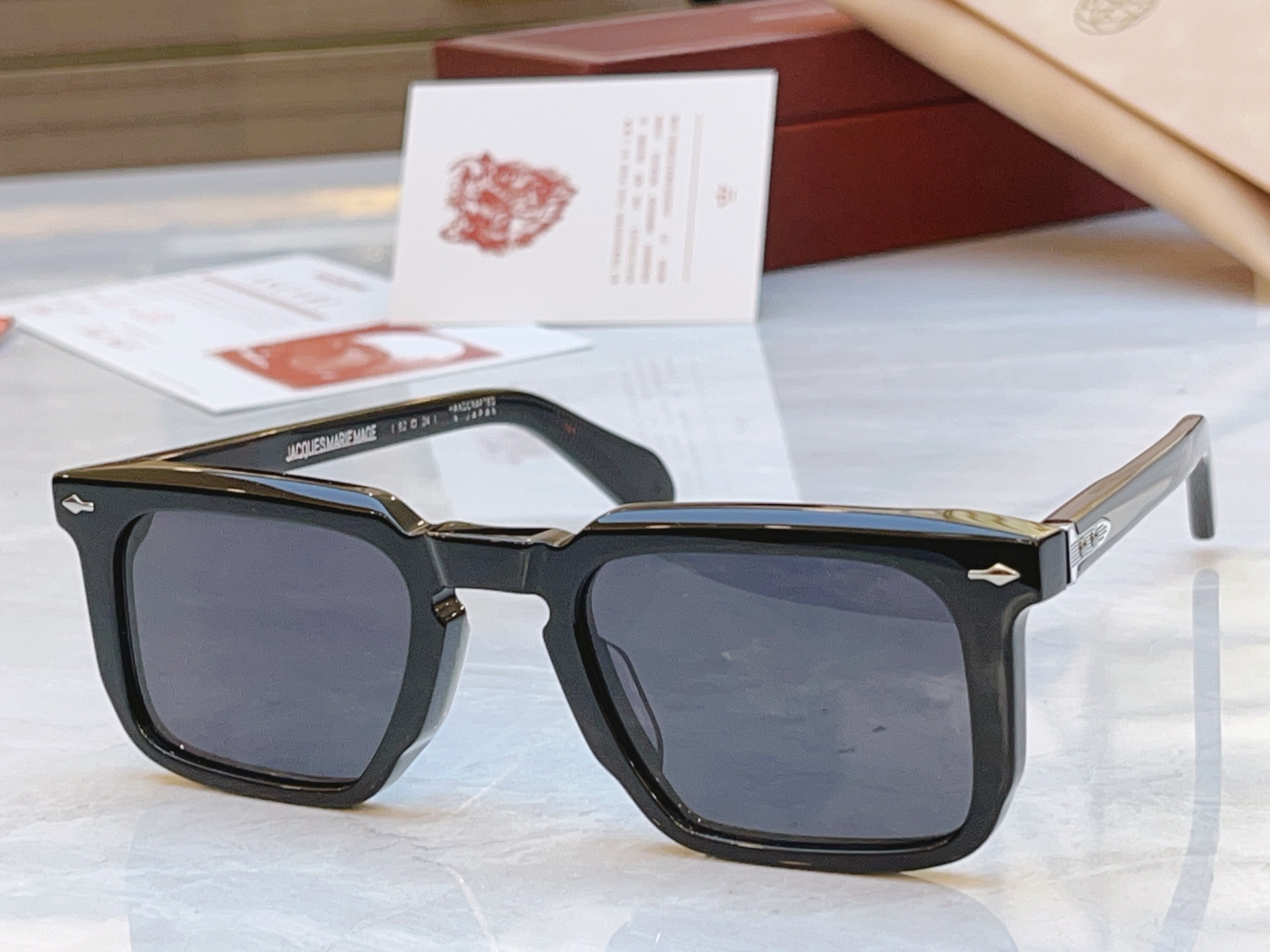 配送盒子，【Jacques Marie Mag*】 JMM新款太阳镜，Model：MOSCOVAI，Si