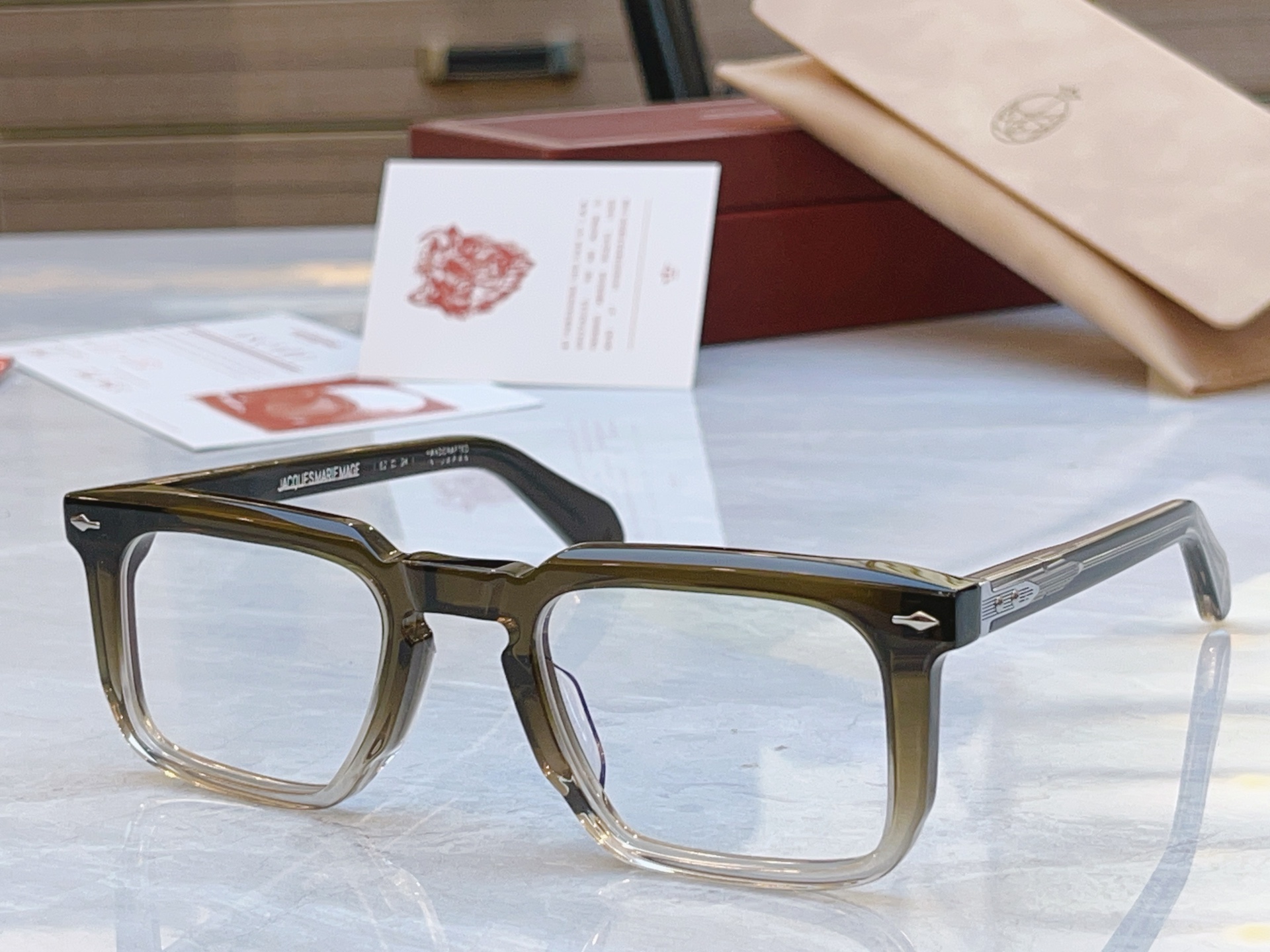 配送盒子，【Jacques Marie Mag*】 JMM新款太阳镜，Model：MOSCOVAI，Si