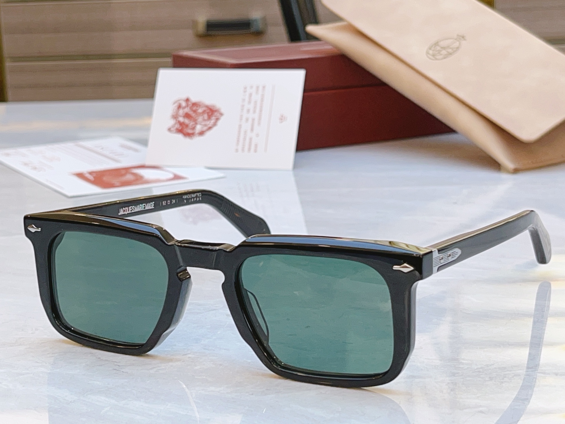 配送盒子，【Jacques Marie Mag*】 JMM新款太阳镜，Model：MOSCOVAI，Si