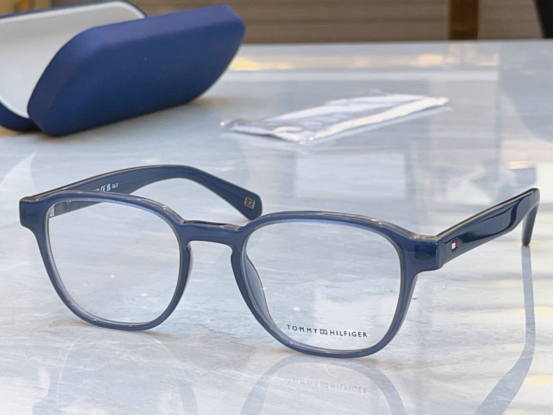 ，【TOMMY HILFIGE*】新款眼镜架MODEL：TH2159，SIZE：52口21-145