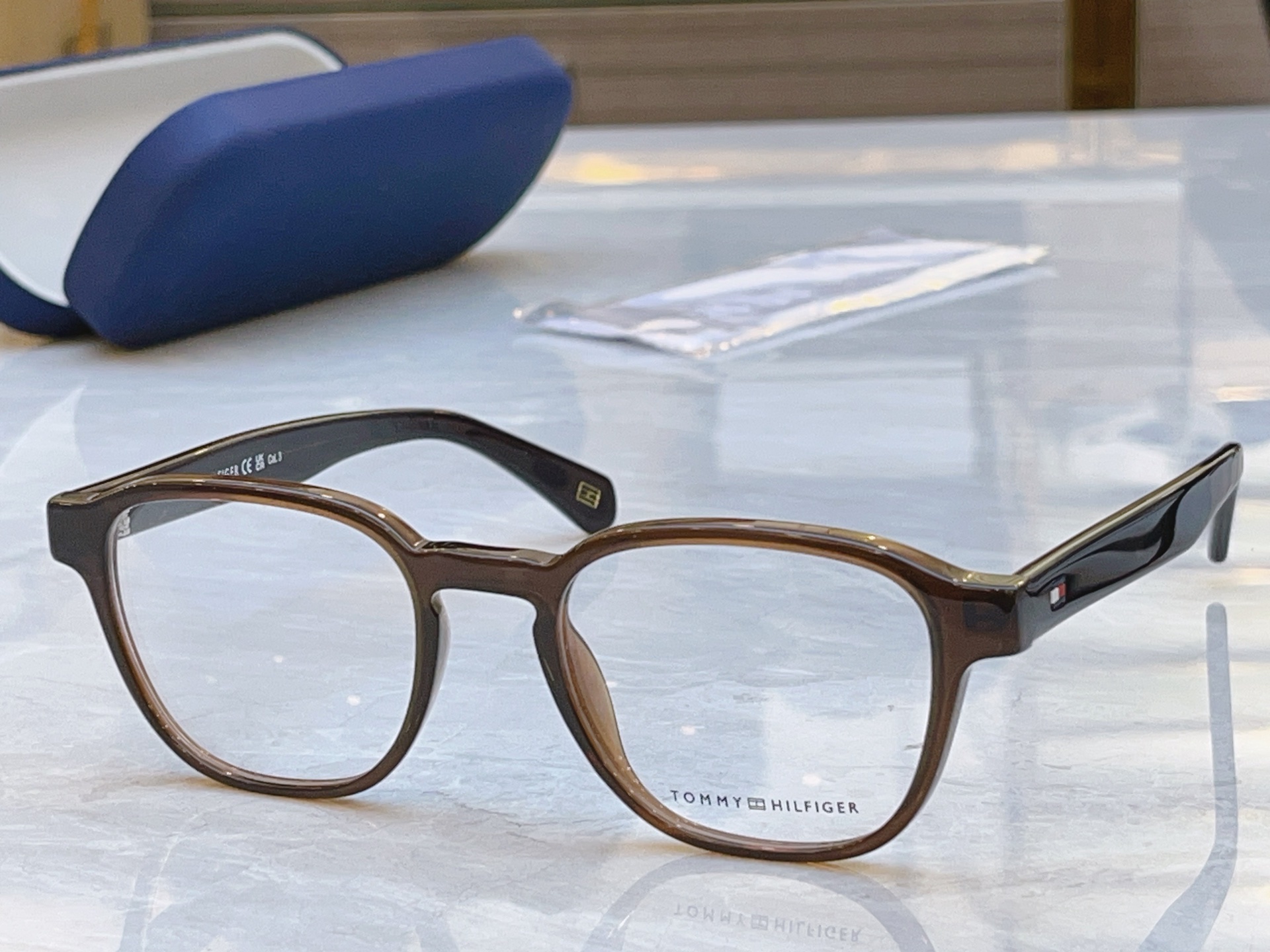 ，【TOMMY HILFIGE*】新款眼镜架MODEL：TH2159，SIZE：52口21-145