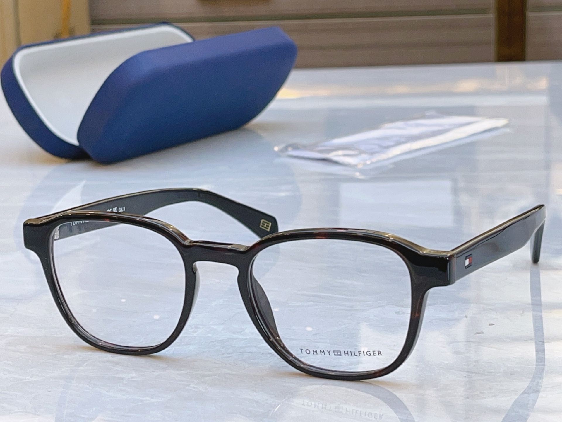 ，【TOMMY HILFIGE*】新款眼镜架MODEL：TH2159，SIZE：52口21-145