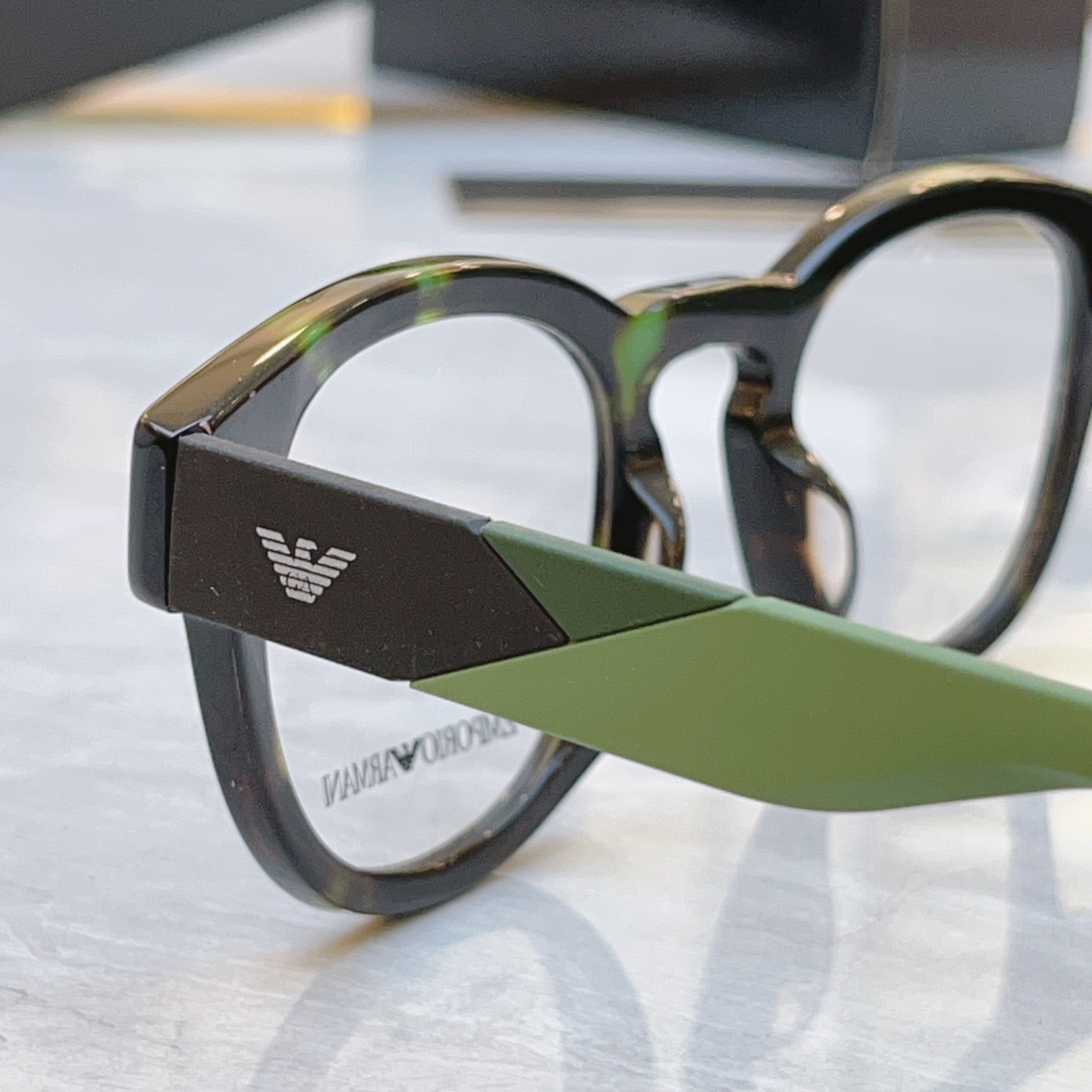 ，【EMPORIO ARMAN*】阿玛*尼新款眼镜架，MODEL：EA3251U，SIZE：52口21-