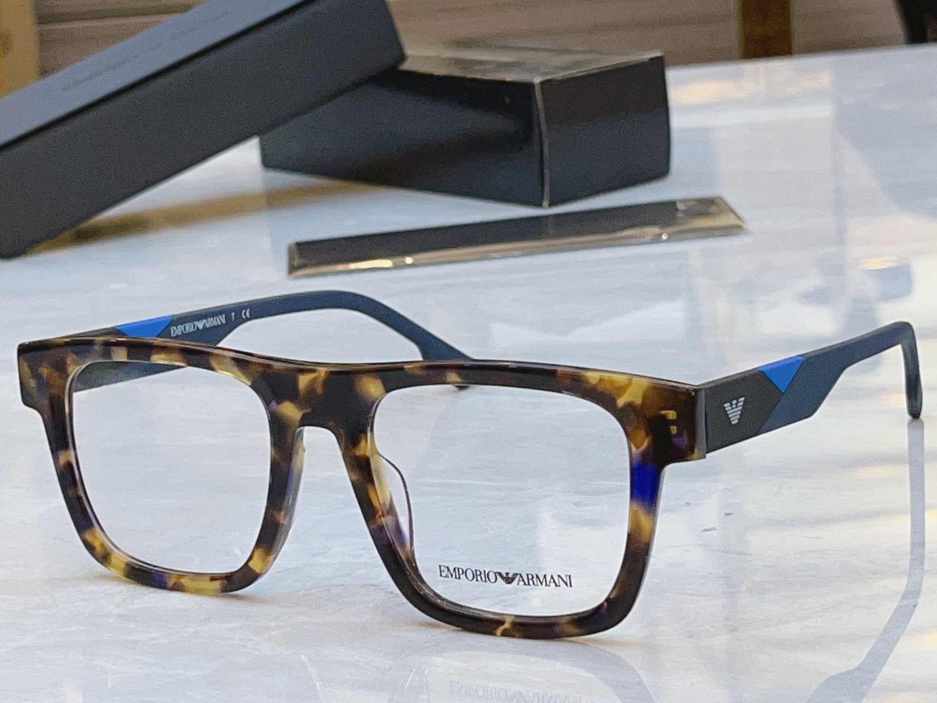 ，【EMPORIO ARMAN*】阿玛*尼新款眼镜架，MODEL：EA3252U，SIZE：53口20-