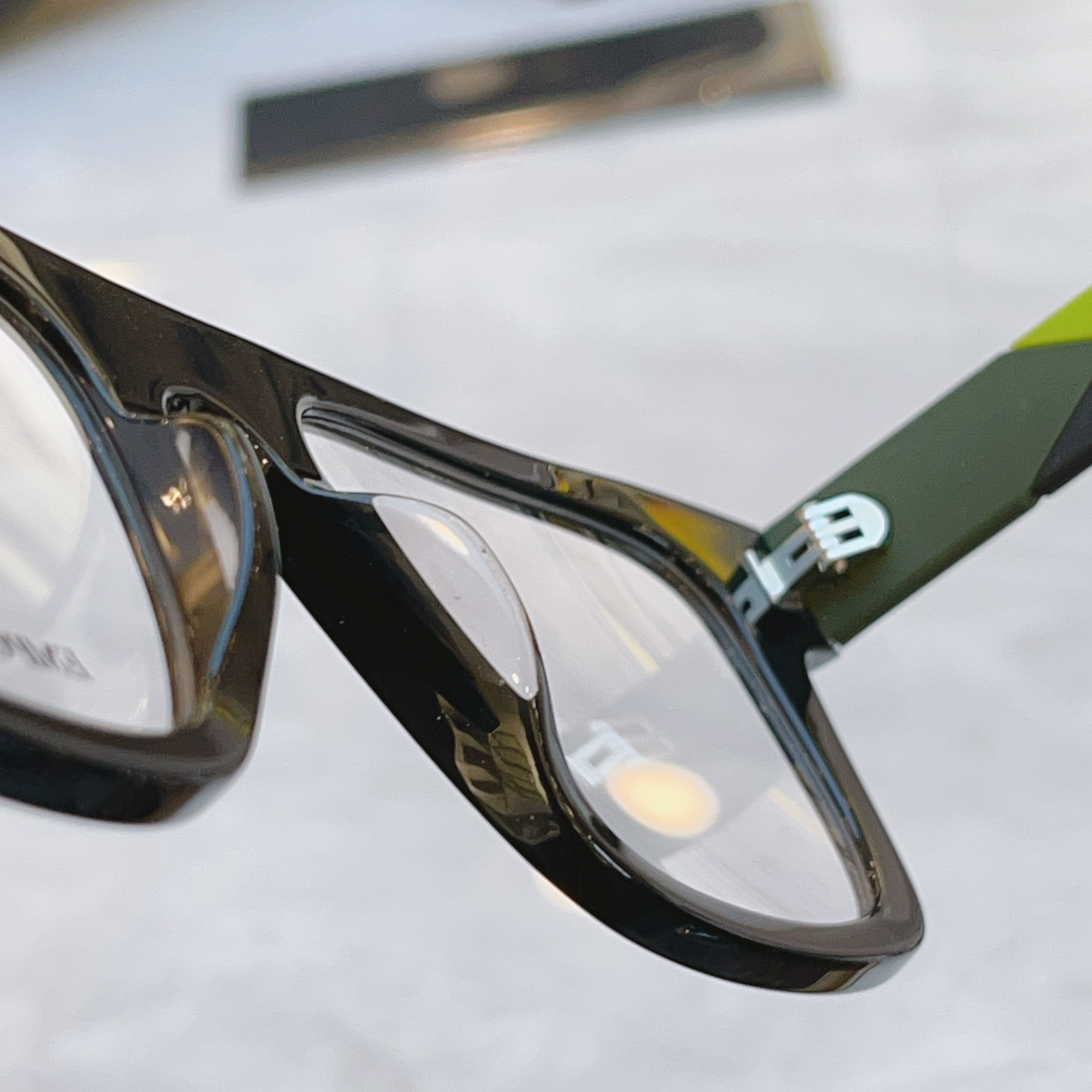 ，【EMPORIO ARMAN*】阿玛*尼新款眼镜架，MODEL：EA3252U，SIZE：53口20-