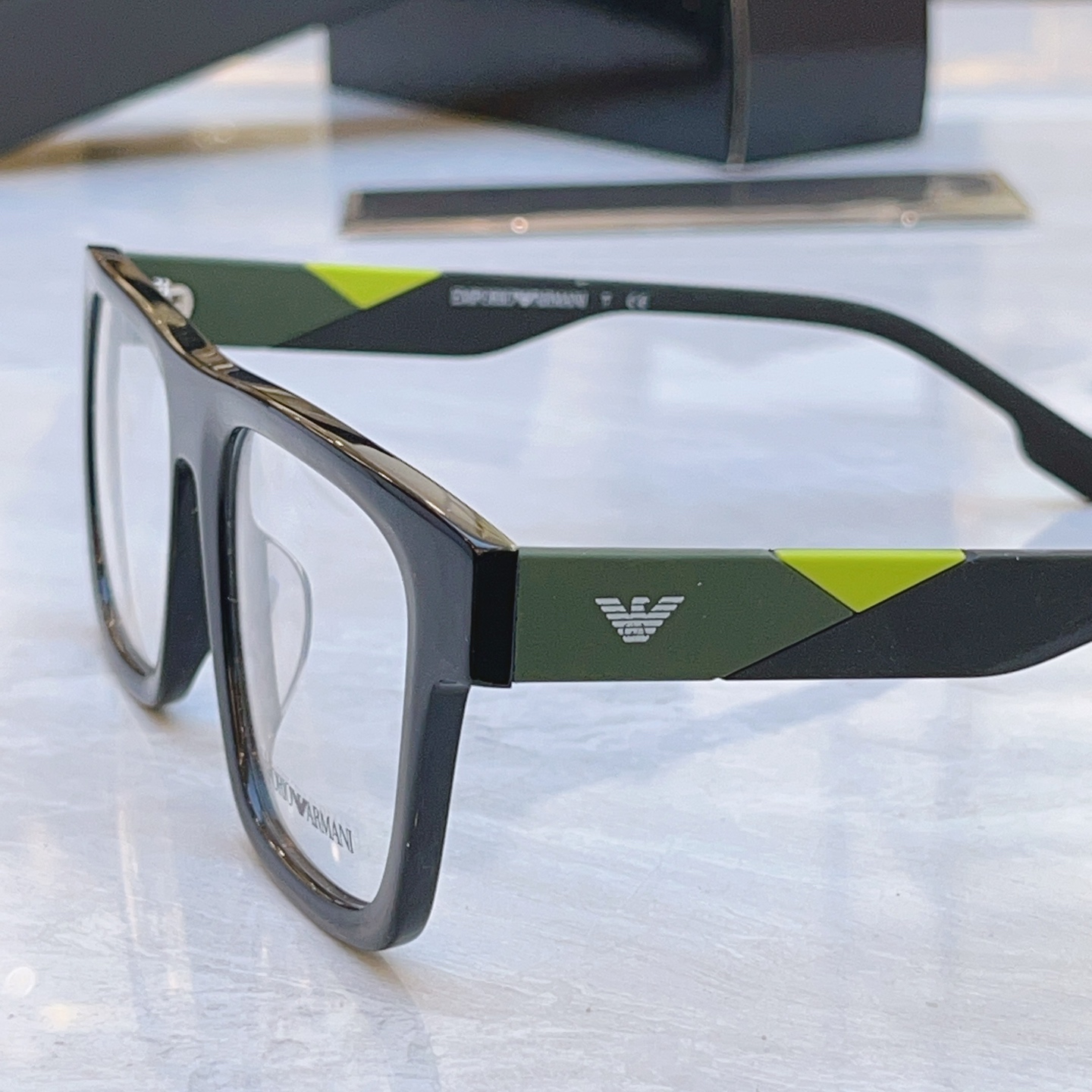 ，【EMPORIO ARMAN*】阿玛*尼新款眼镜架，MODEL：EA3252U，SIZE：53口20-