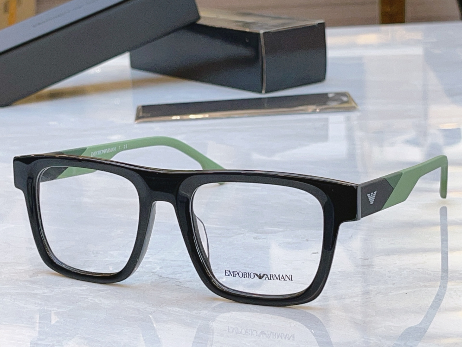 ，【EMPORIO ARMAN*】阿玛*尼新款眼镜架，MODEL：EA3252U，SIZE：53口20-