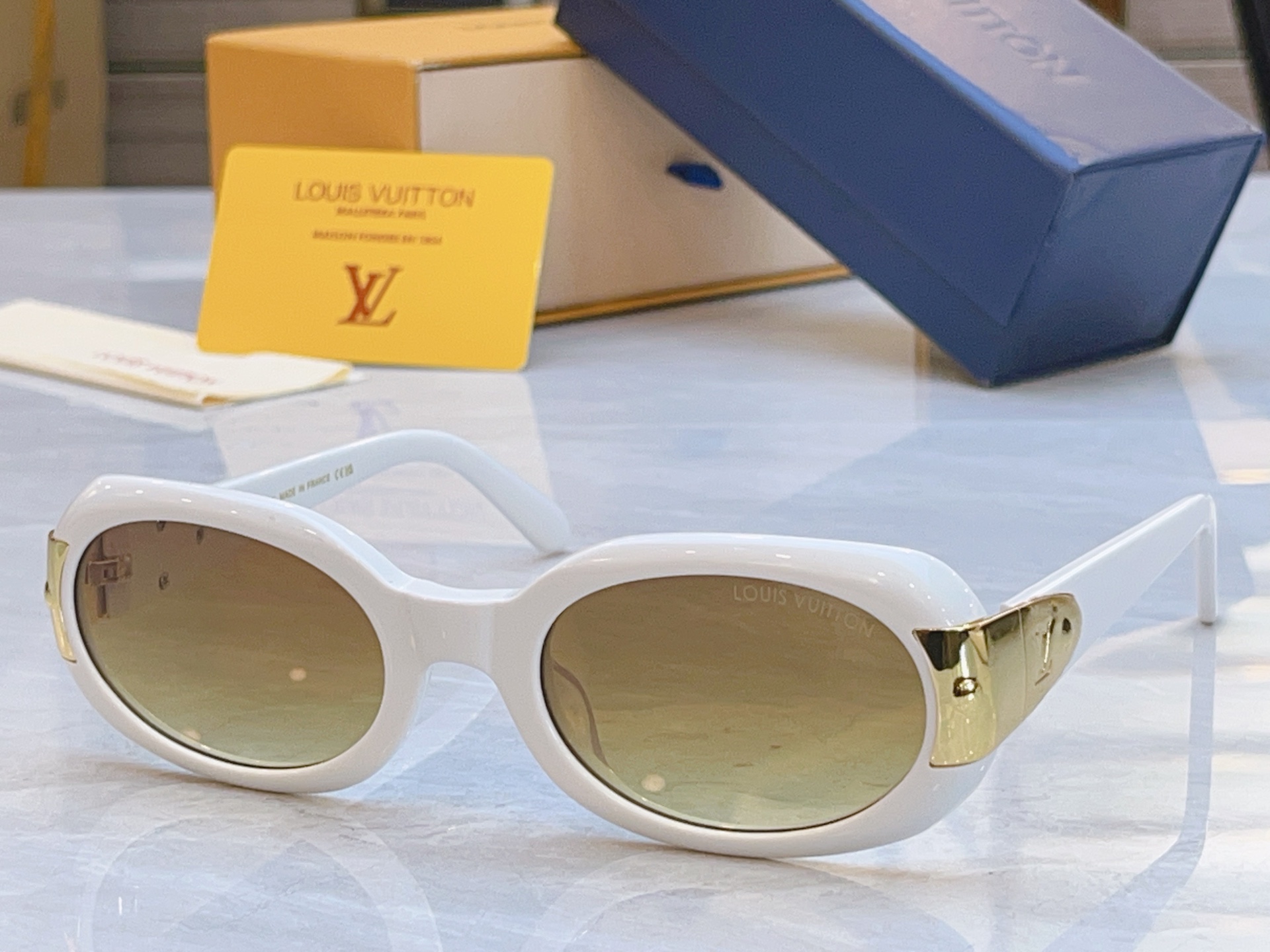 ，【LOUIS VUITTO*】路易*威登新款太阳镜，MODEL：Z2600U，SIZE：55口23-1