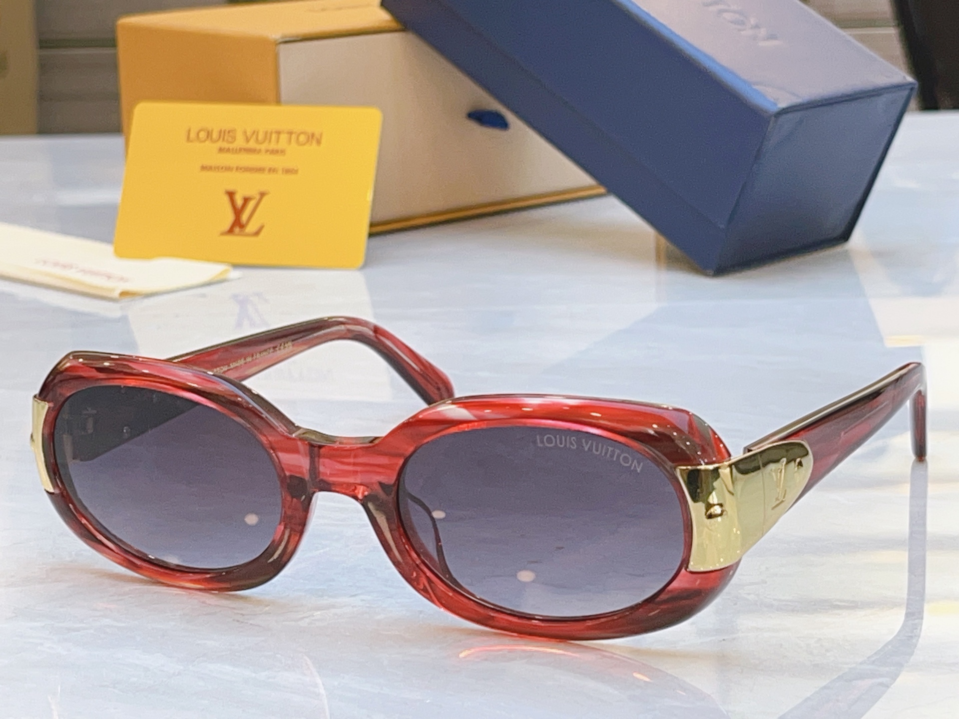 ，【LOUIS VUITTO*】路易*威登新款太阳镜，MODEL：Z2600U，SIZE：55口23-1