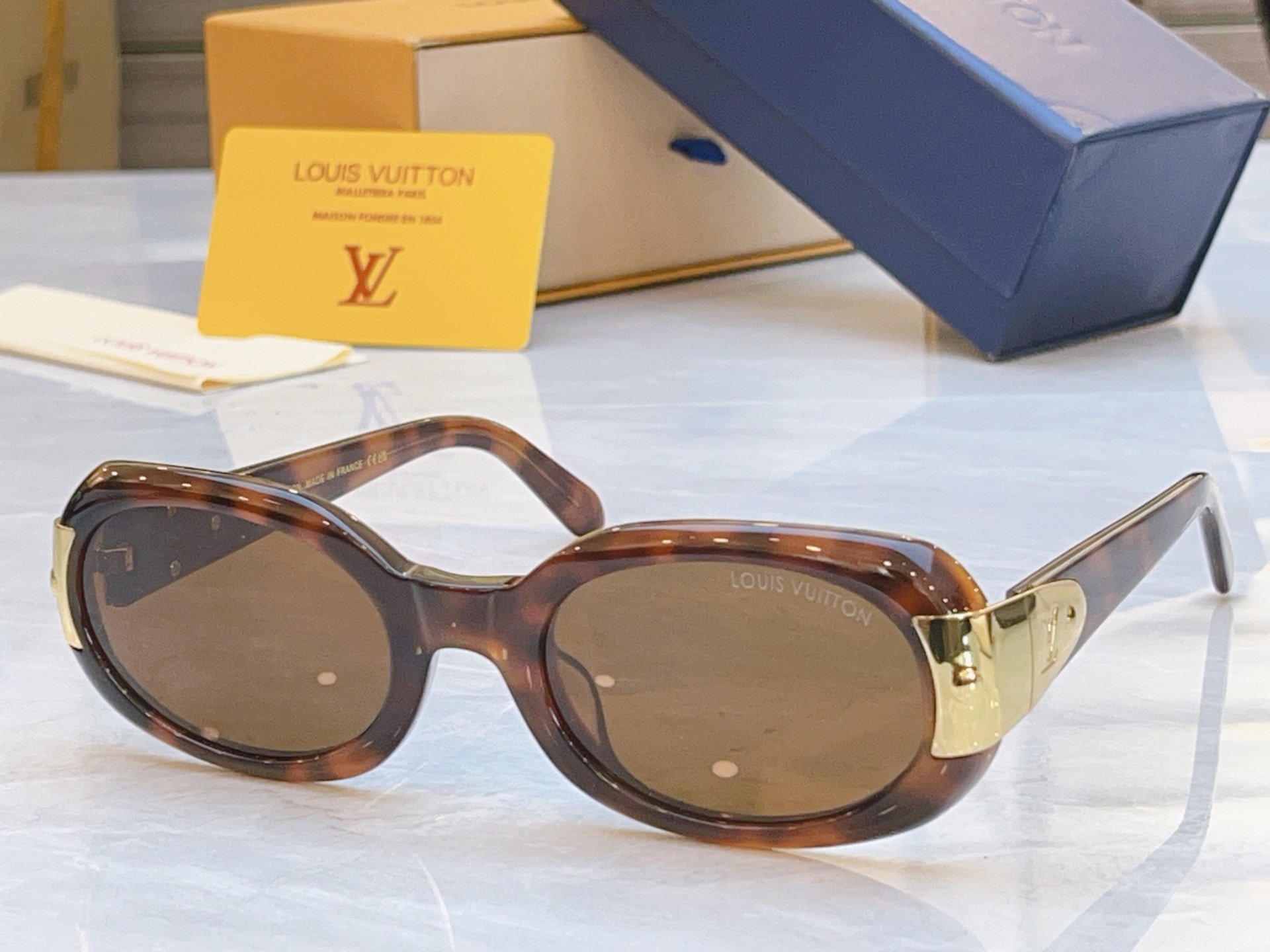 ，【LOUIS VUITTO*】路易*威登新款太阳镜，MODEL：Z2600U，SIZE：55口23-1