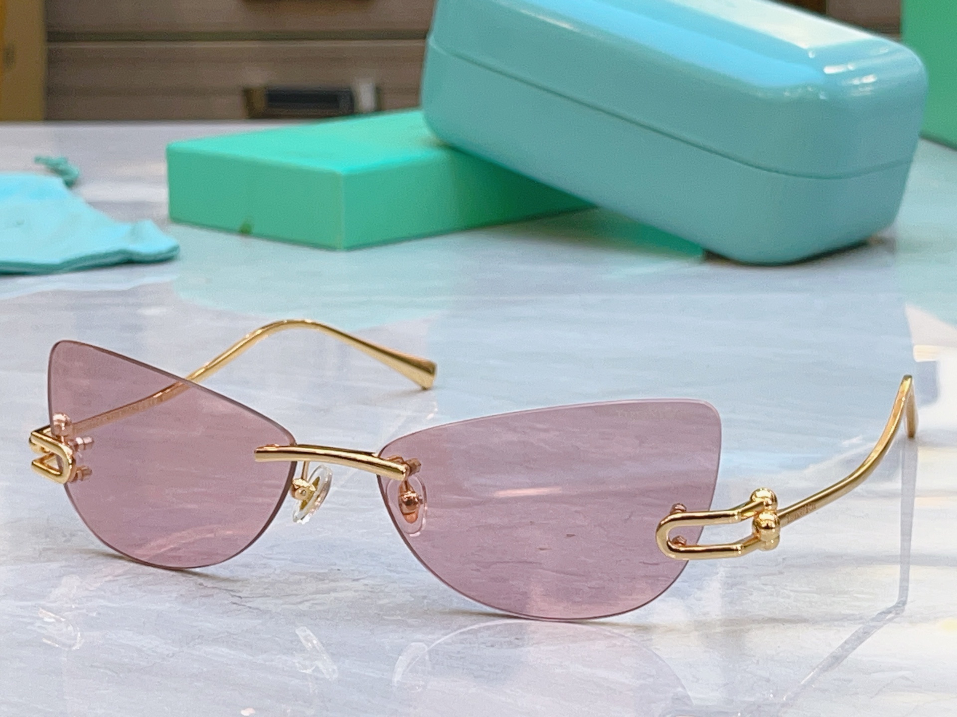 ，【Tiffany & Co.】蒂芙*尼新款太阳镜，Mod：TF3112K，Size：61口16-135