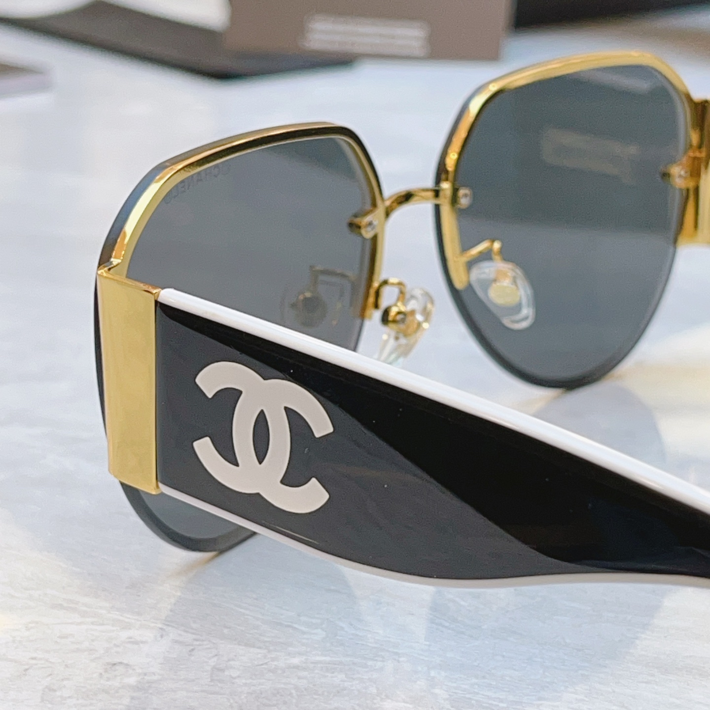 ，【CHANE*】香奈*儿新款太阳镜，MODEL：CH6657，SIZE：62口15-145