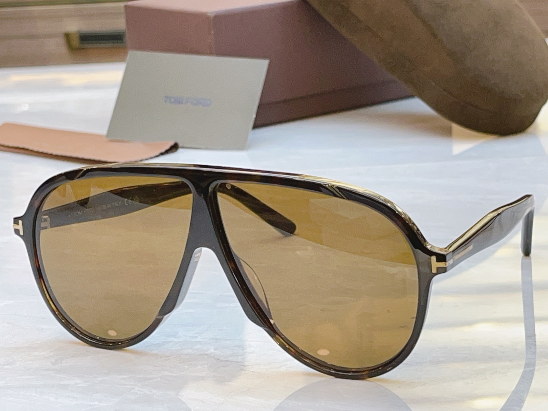 ，【TOM FOR*】汤姆*福特新款太阳镜，MODEL：FT1211，SIZE：65口5-140
