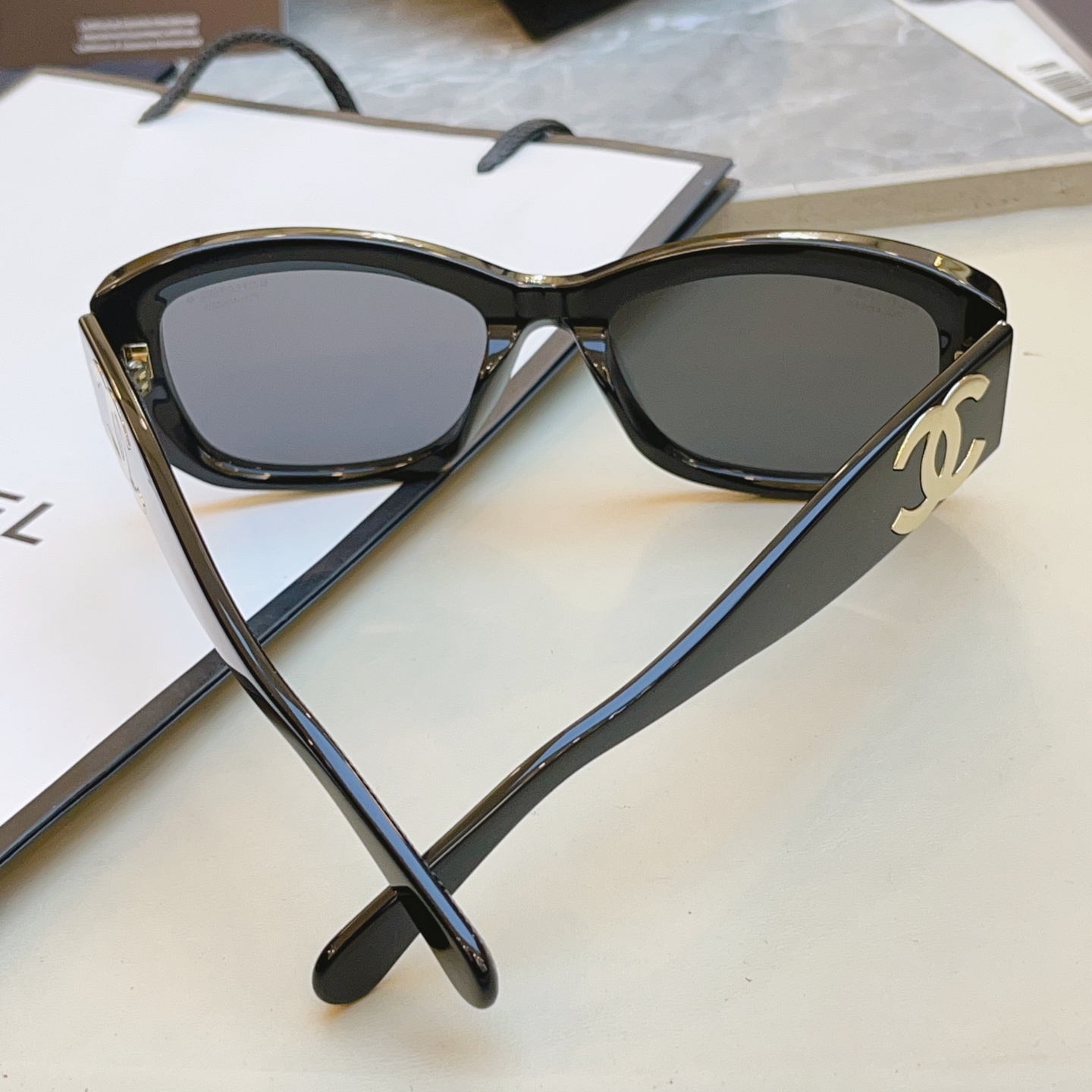 ，【CHAN*】香奈*儿新款太阳镜，高版本✨✨MODEL：CH5493，SIZE：55口18-140