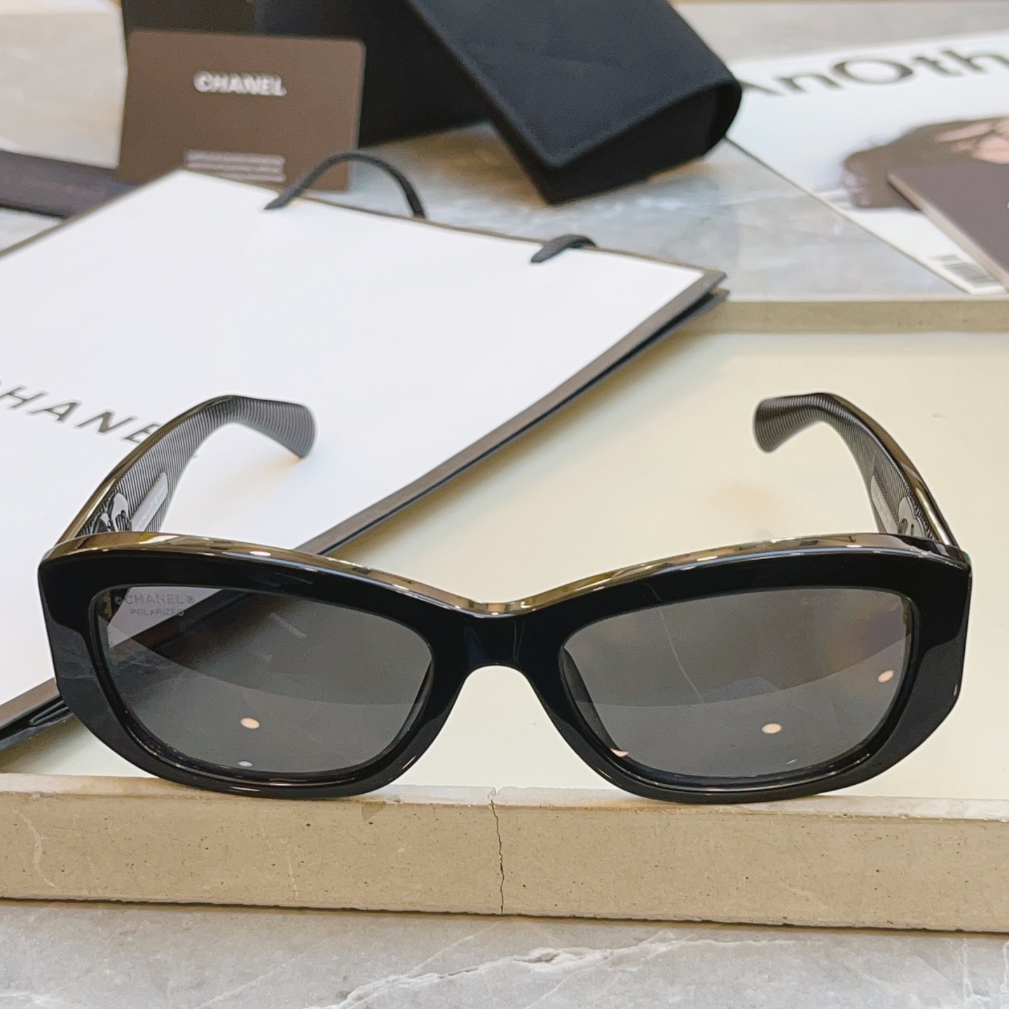 ，【CHAN*】香奈*儿新款太阳镜，高版本✨✨MODEL：CH5493，SIZE：55口18-140
