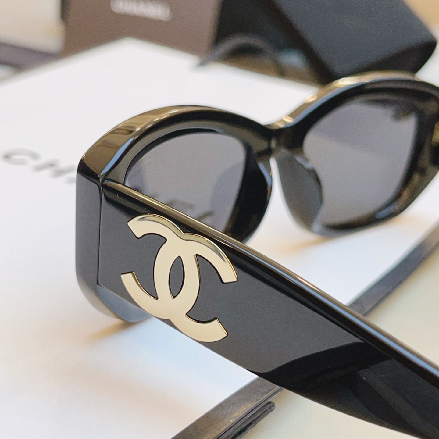 ，【CHAN*】香奈*儿新款太阳镜，高版本✨✨MODEL：CH5493，SIZE：55口18-140