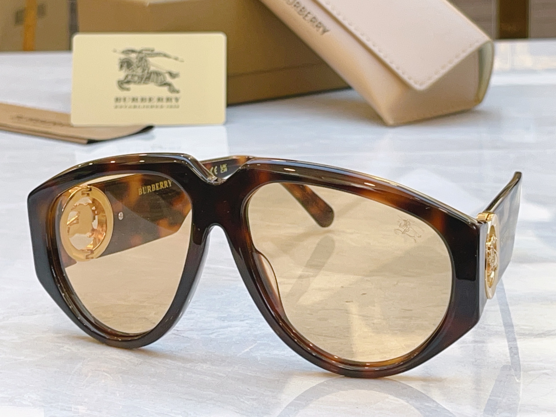 ，【BURBERR*】巴宝*莉新款光学架。MODEL：BE4479U，SIZE：60口15-140